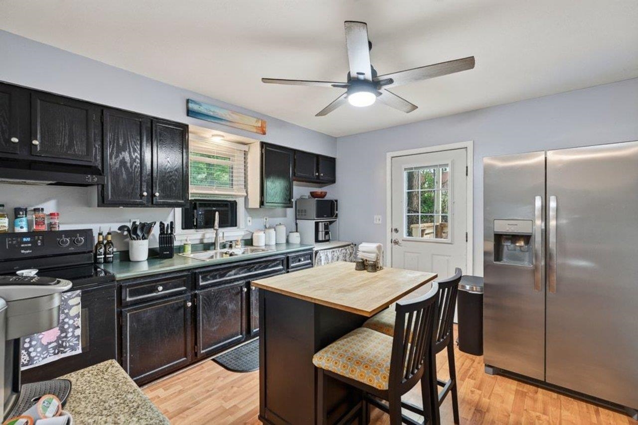 423 N MARKET ST, STAUNTON, Virginia 24401, 2 Bedrooms Bedrooms, ,1 BathroomBathrooms,Residential,423 N MARKET ST,680782 MLS # 680782 423 N MARKET ST, STAUNTON, Virginia 24401, 2 Bedrooms Bedrooms, ,1 BathroomBathrooms,Residential,423 N MARKET ST,680782 MLS # 680782