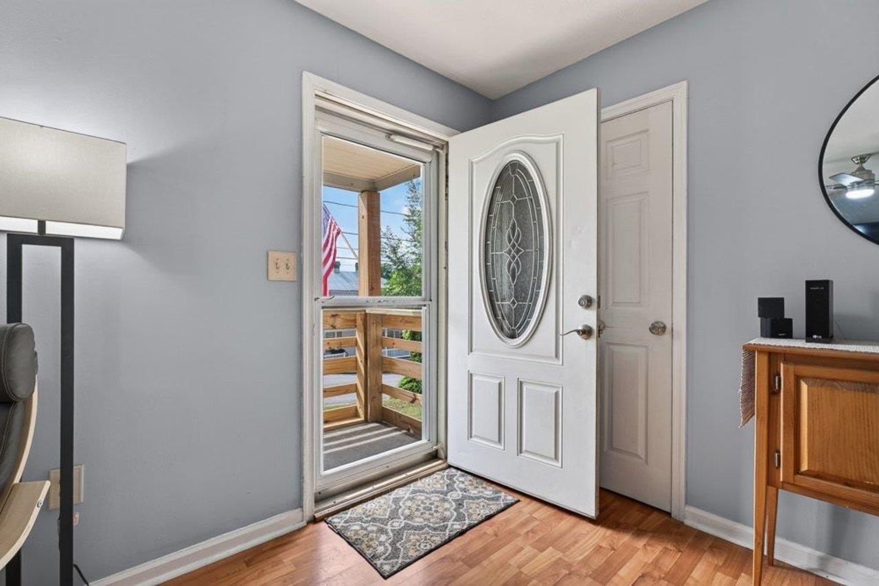 423 N MARKET ST, STAUNTON, Virginia 24401, 2 Bedrooms Bedrooms, ,1 BathroomBathrooms,Residential,423 N MARKET ST,680782 MLS # 680782 423 N MARKET ST, STAUNTON, Virginia 24401, 2 Bedrooms Bedrooms, ,1 BathroomBathrooms,Residential,423 N MARKET ST,680782 MLS # 680782