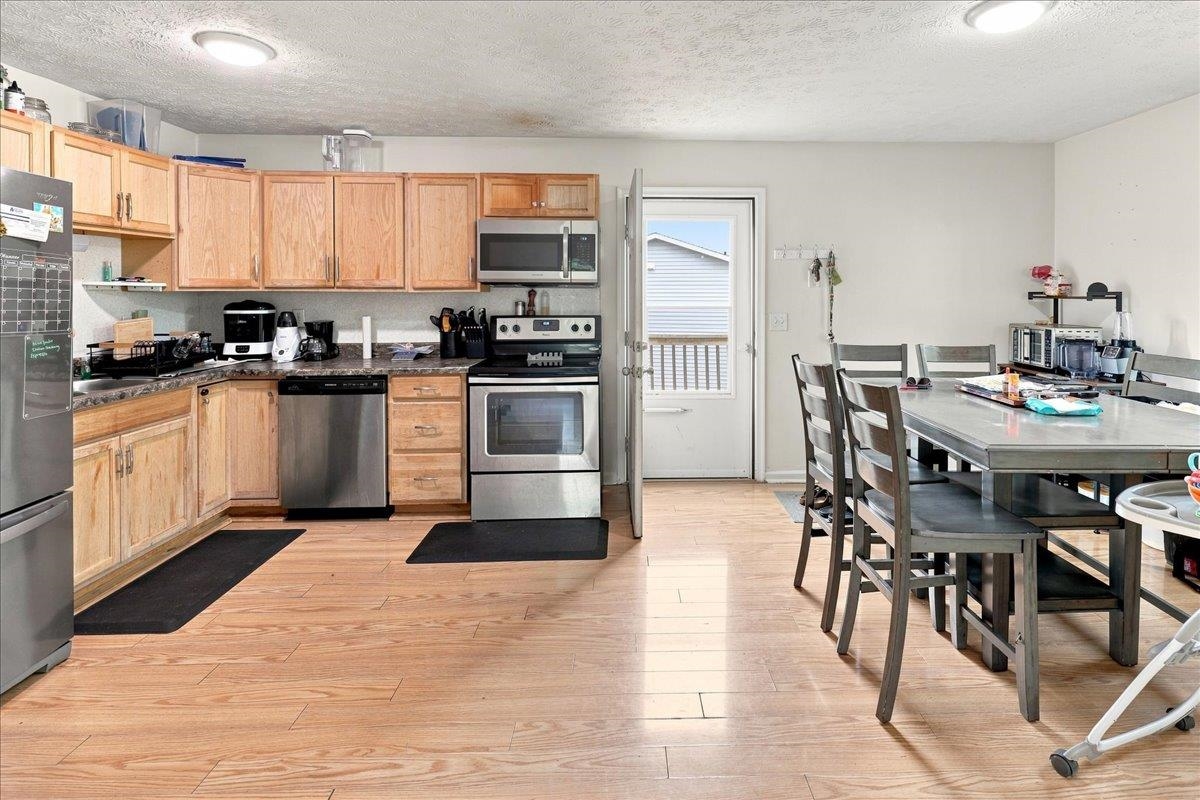 8 WESTGATE RD, VERONA, Virginia 24482, 3 Bedrooms Bedrooms, ,1 BathroomBathrooms,Residential,8 WESTGATE RD,680783 MLS # 680783 8 WESTGATE RD, VERONA, Virginia 24482, 3 Bedrooms Bedrooms, ,1 BathroomBathrooms,Residential,8 WESTGATE RD,680783 MLS # 680783