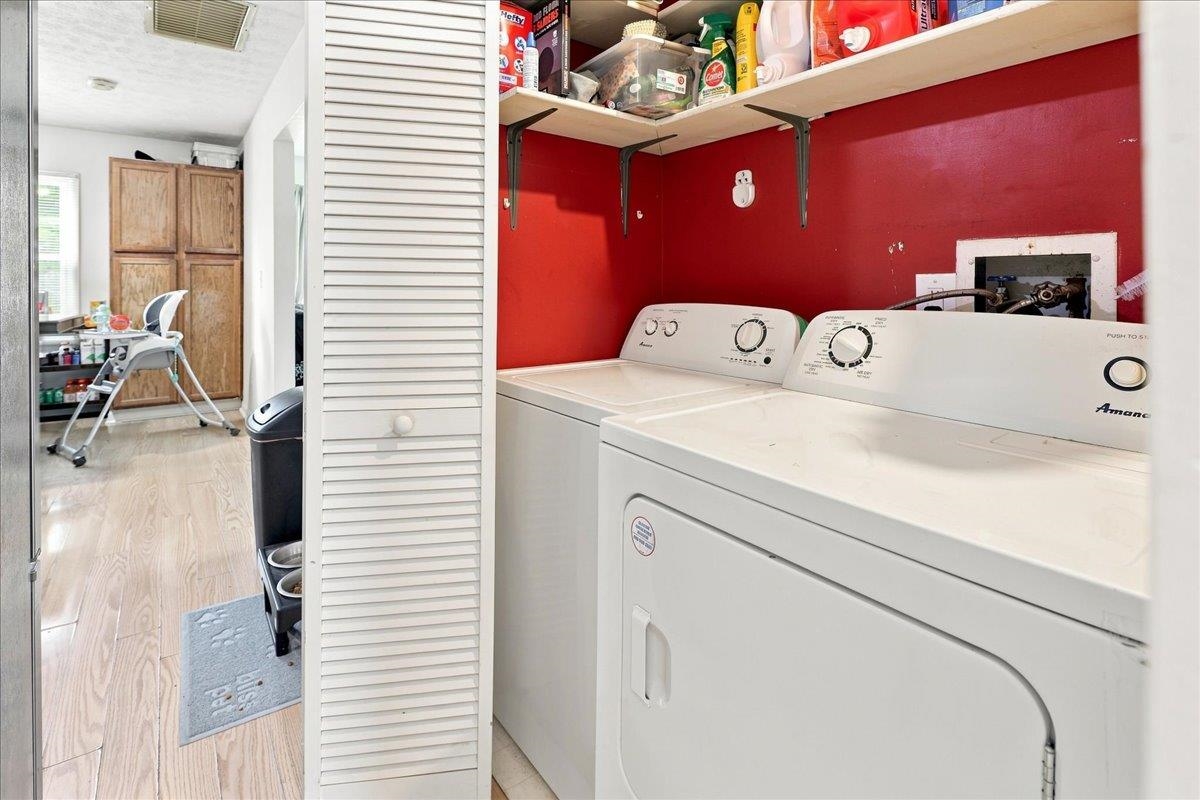 8 WESTGATE RD, VERONA, Virginia 24482, 3 Bedrooms Bedrooms, ,1 BathroomBathrooms,Residential,8 WESTGATE RD,680783 MLS # 680783 8 WESTGATE RD, VERONA, Virginia 24482, 3 Bedrooms Bedrooms, ,1 BathroomBathrooms,Residential,8 WESTGATE RD,680783 MLS # 680783