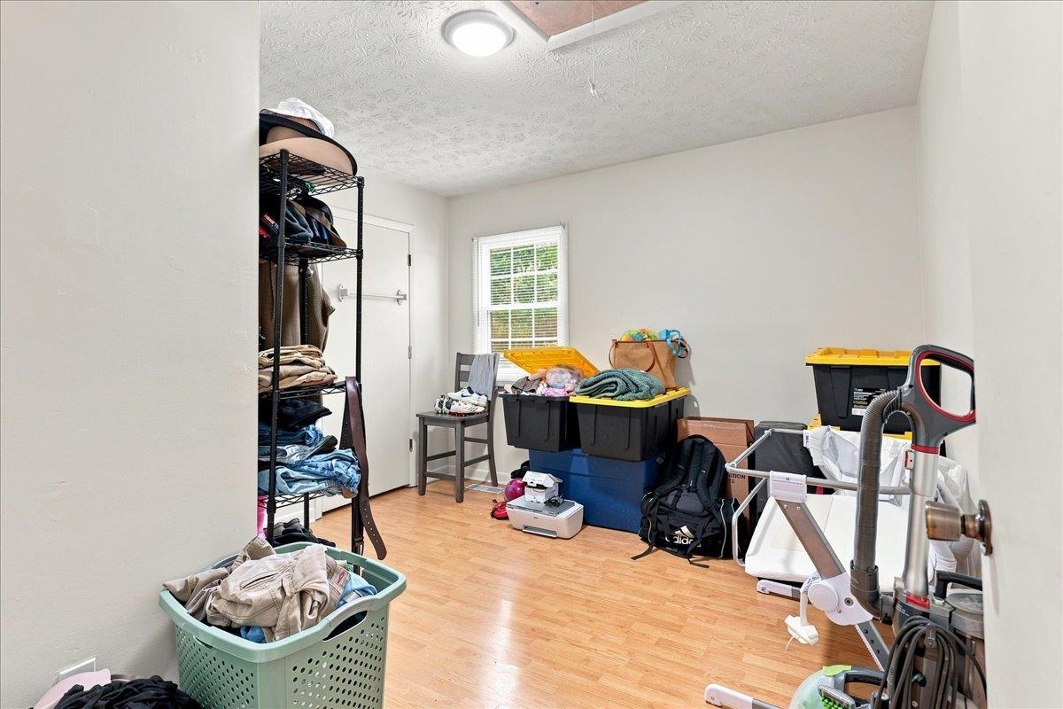8 WESTGATE RD, VERONA, Virginia 24482, 3 Bedrooms Bedrooms, ,1 BathroomBathrooms,Residential,8 WESTGATE RD,680783 MLS # 680783 8 WESTGATE RD, VERONA, Virginia 24482, 3 Bedrooms Bedrooms, ,1 BathroomBathrooms,Residential,8 WESTGATE RD,680783 MLS # 680783