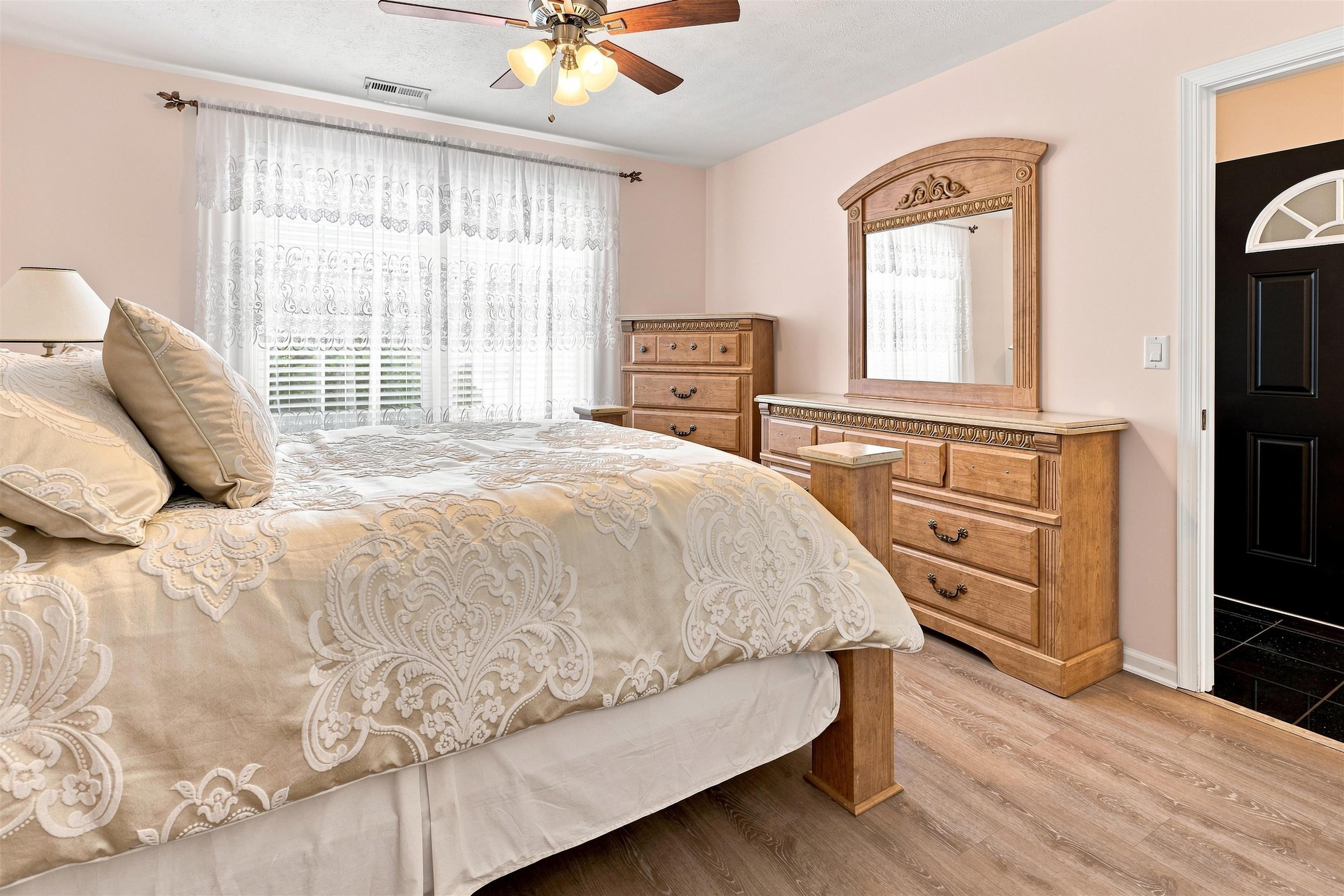 1731 PEAR ST, HARRISONBURG, Virginia 22801, 3 Bedrooms Bedrooms, ,2 BathroomsBathrooms,Residential,1731 PEAR ST,680784 MLS # 680784 1731 PEAR ST, HARRISONBURG, Virginia 22801, 3 Bedrooms Bedrooms, ,2 BathroomsBathrooms,Residential,1731 PEAR ST,680784 MLS # 680784