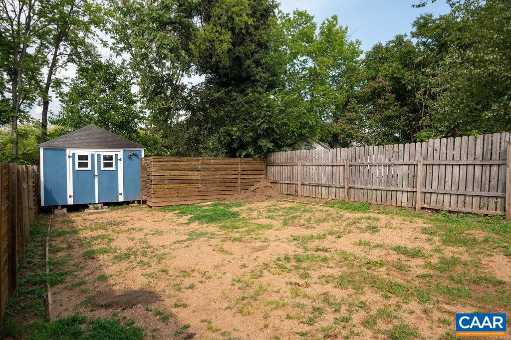 617 HINTON AVE, CHARLOTTESVILLE, Virginia 22902, 3 Bedrooms Bedrooms, ,2 BathroomsBathrooms,Residential,617 HINTON AVE,680785 MLS # 680785 617 HINTON AVE, CHARLOTTESVILLE, Virginia 22902, 3 Bedrooms Bedrooms, ,2 BathroomsBathrooms,Residential,617 HINTON AVE,680785 MLS # 680785