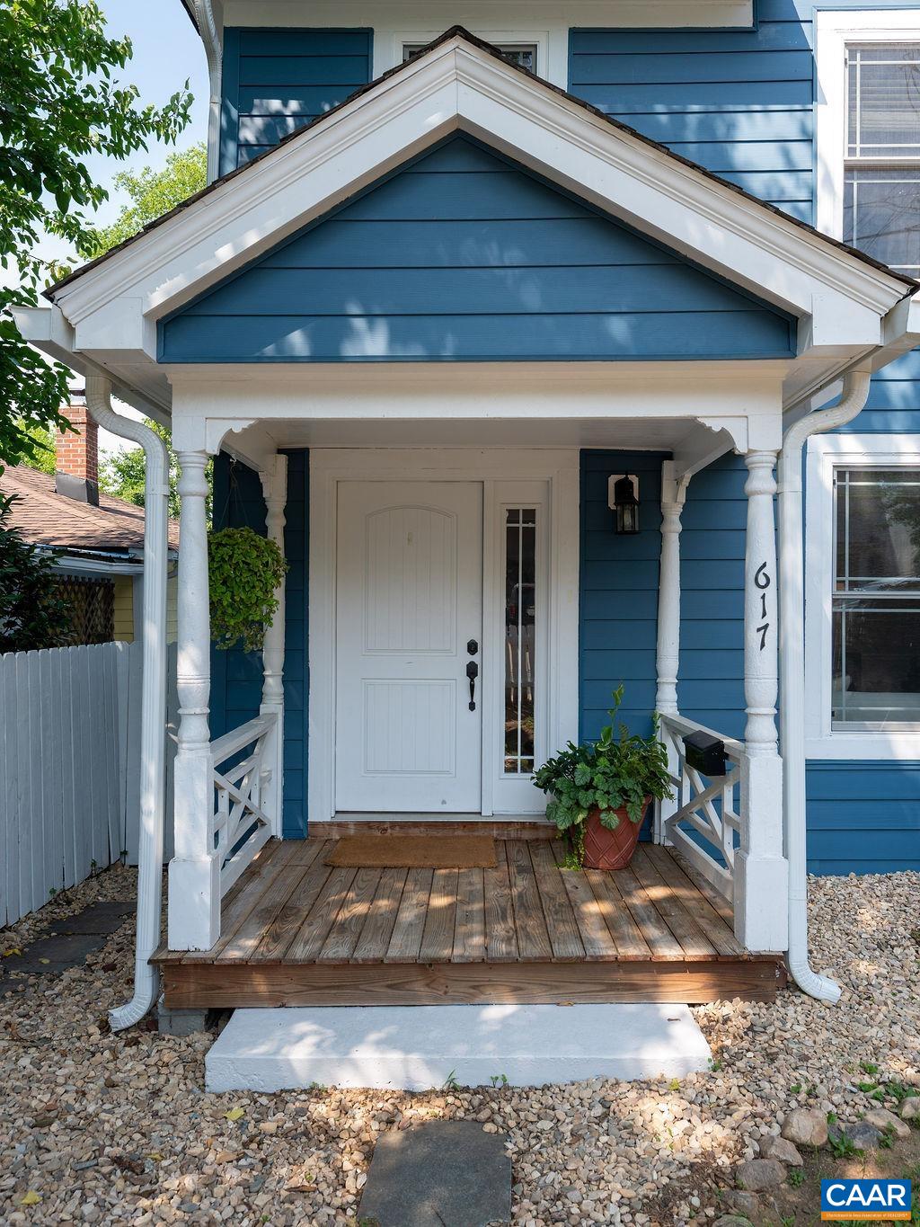 617 HINTON AVE, CHARLOTTESVILLE, Virginia 22902, 3 Bedrooms Bedrooms, ,2 BathroomsBathrooms,Residential,617 HINTON AVE,680785 MLS # 680785 617 HINTON AVE, CHARLOTTESVILLE, Virginia 22902, 3 Bedrooms Bedrooms, ,2 BathroomsBathrooms,Residential,617 HINTON AVE,680785 MLS # 680785