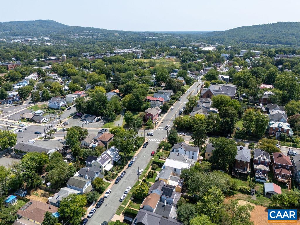 617 HINTON AVE, CHARLOTTESVILLE, Virginia 22902, 3 Bedrooms Bedrooms, ,2 BathroomsBathrooms,Residential,617 HINTON AVE,680785 MLS # 680785 617 HINTON AVE, CHARLOTTESVILLE, Virginia 22902, 3 Bedrooms Bedrooms, ,2 BathroomsBathrooms,Residential,617 HINTON AVE,680785 MLS # 680785