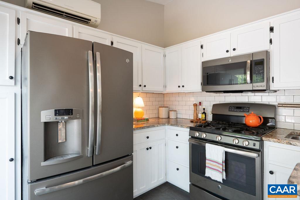 617 HINTON AVE, CHARLOTTESVILLE, Virginia 22902, 3 Bedrooms Bedrooms, ,2 BathroomsBathrooms,Residential,617 HINTON AVE,680785 MLS # 680785 617 HINTON AVE, CHARLOTTESVILLE, Virginia 22902, 3 Bedrooms Bedrooms, ,2 BathroomsBathrooms,Residential,617 HINTON AVE,680785 MLS # 680785