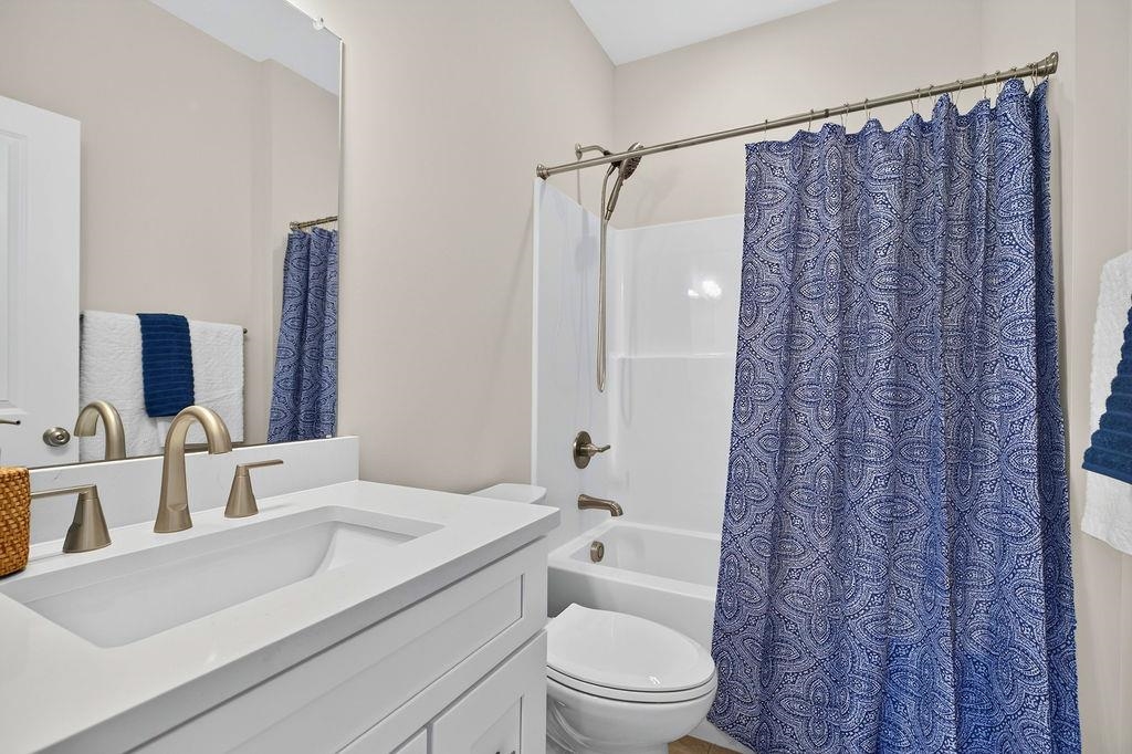 3112 LYNDHURST RD, STUARTS DRAFT, Virginia 24477, 3 Bedrooms Bedrooms, ,2 BathroomsBathrooms,Residential,3112 LYNDHURST RD,680787 MLS # 680787