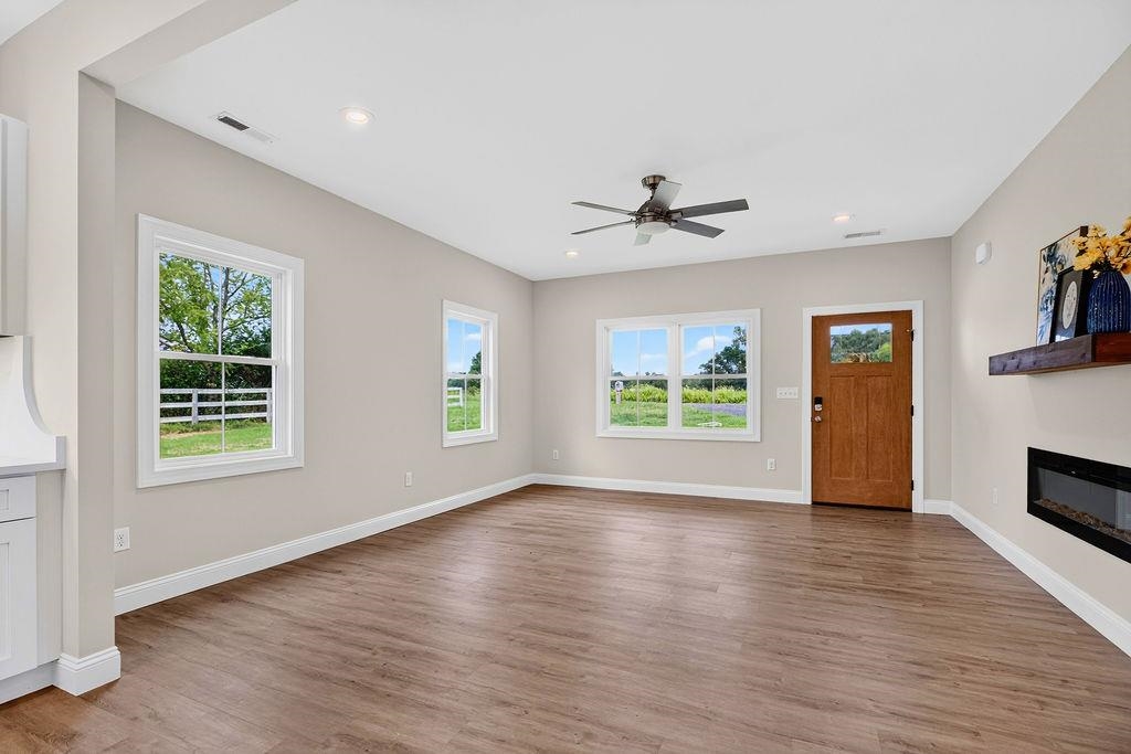 3112 LYNDHURST RD, STUARTS DRAFT, Virginia 24477, 3 Bedrooms Bedrooms, ,2 BathroomsBathrooms,Residential,3112 LYNDHURST RD,680787 MLS # 680787