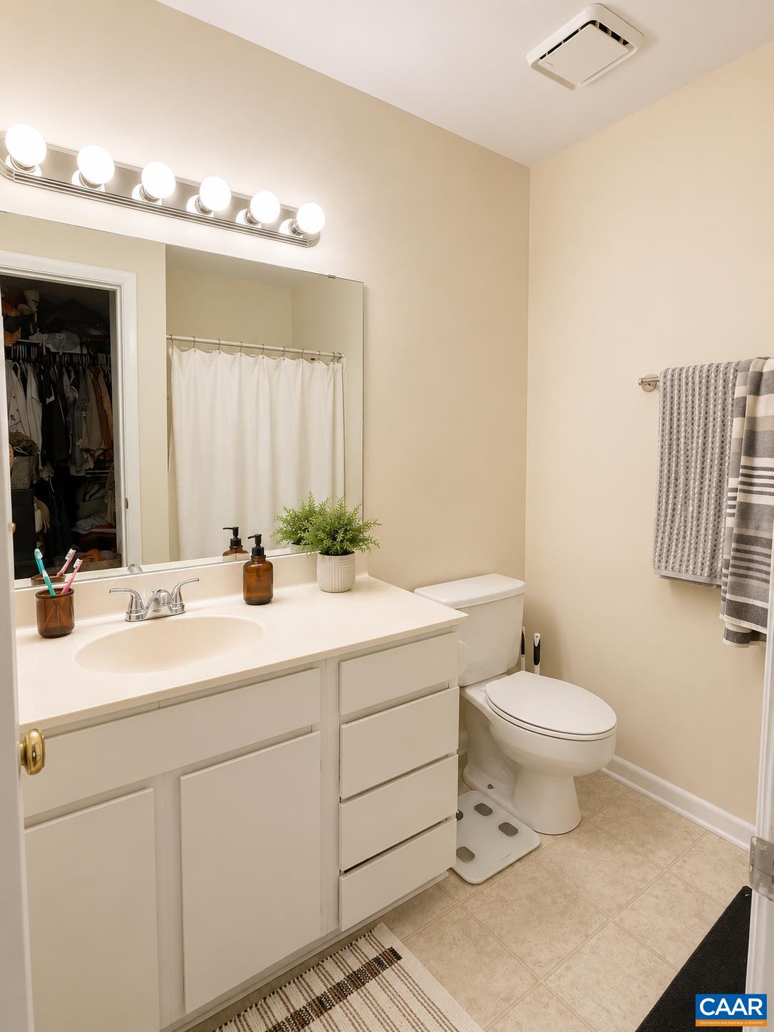 110 HARVEST DR, CHARLOTTESVILLE, Virginia 22903, 3 Bedrooms Bedrooms, ,2 BathroomsBathrooms,Residential,110 HARVEST DR,680809 MLS # 680809 110 HARVEST DR, CHARLOTTESVILLE, Virginia 22903, 3 Bedrooms Bedrooms, ,2 BathroomsBathrooms,Residential,110 HARVEST DR,680809 MLS # 680809