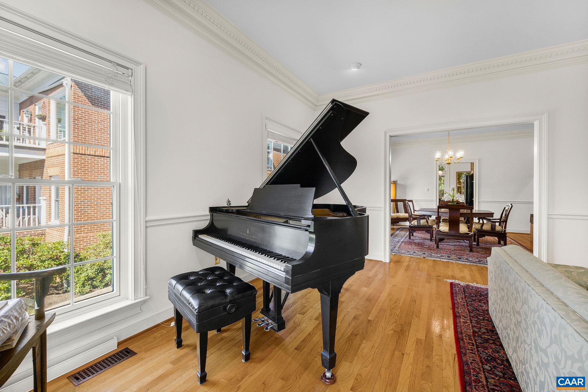 512 WORTHINGTON DR, CHARLOTTESVILLE, Virginia 22903, 2 Bedrooms Bedrooms, ,2 BathroomsBathrooms,Residential,512 WORTHINGTON DR,680810 MLS # 680810