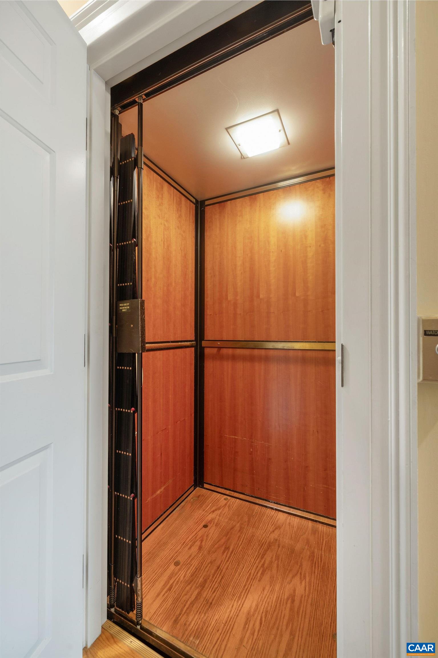 512 WORTHINGTON DR, CHARLOTTESVILLE, Virginia 22903, 2 Bedrooms Bedrooms, ,2 BathroomsBathrooms,Residential,512 WORTHINGTON DR,680810 MLS # 680810
