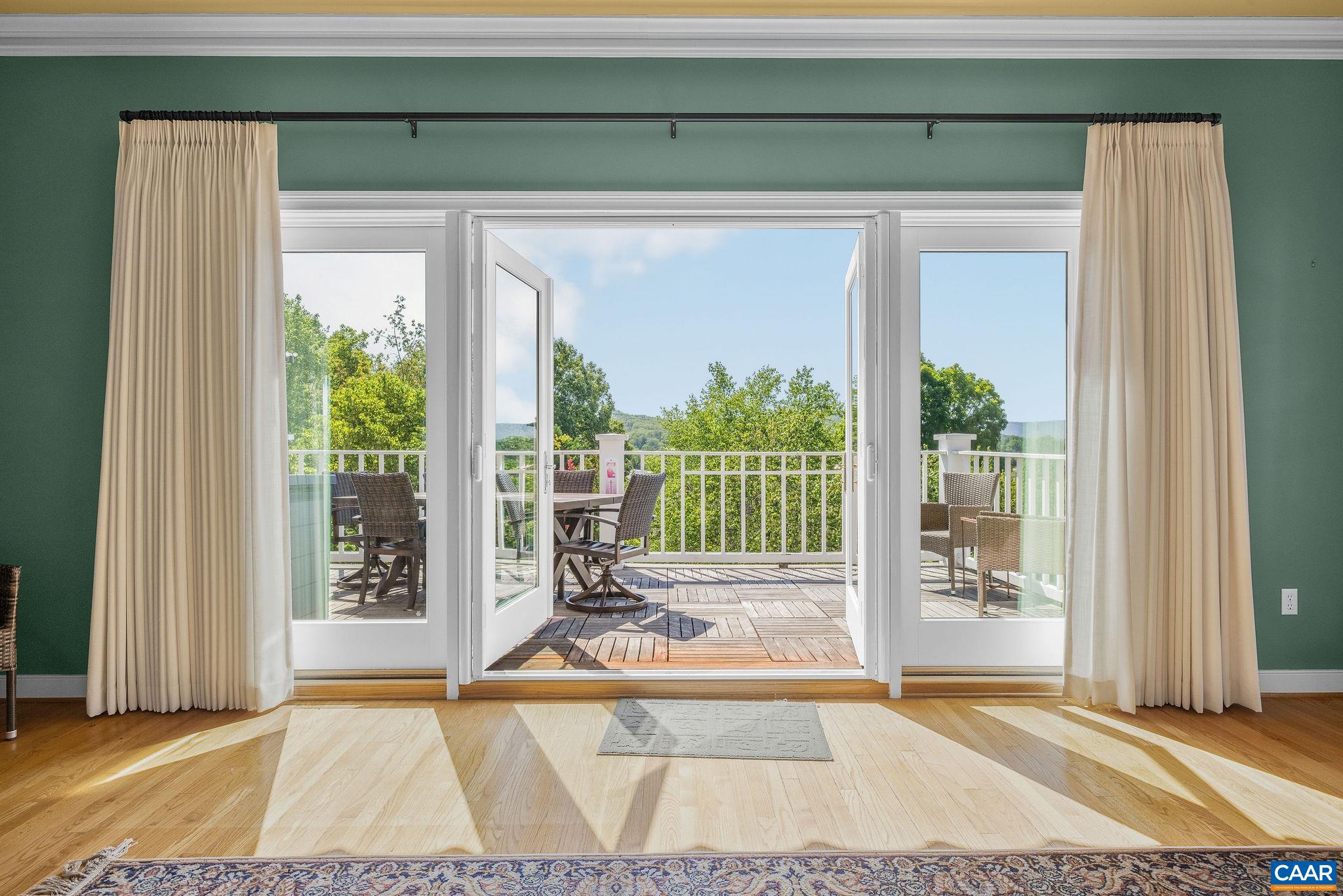 512 WORTHINGTON DR, CHARLOTTESVILLE, Virginia 22903, 2 Bedrooms Bedrooms, ,2 BathroomsBathrooms,Residential,512 WORTHINGTON DR,680810 MLS # 680810