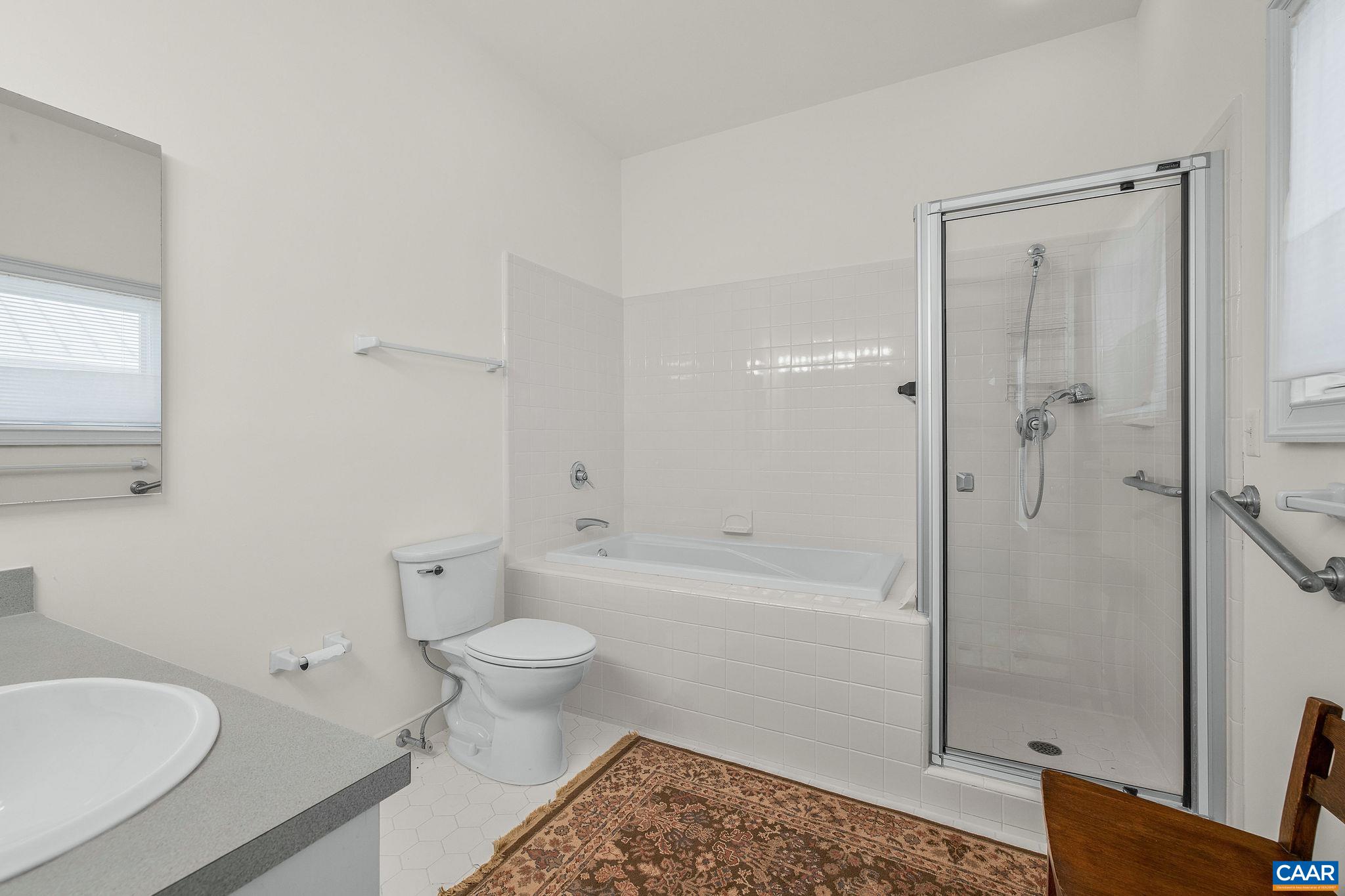 512 WORTHINGTON DR, CHARLOTTESVILLE, Virginia 22903, 2 Bedrooms Bedrooms, ,2 BathroomsBathrooms,Residential,512 WORTHINGTON DR,680810 MLS # 680810