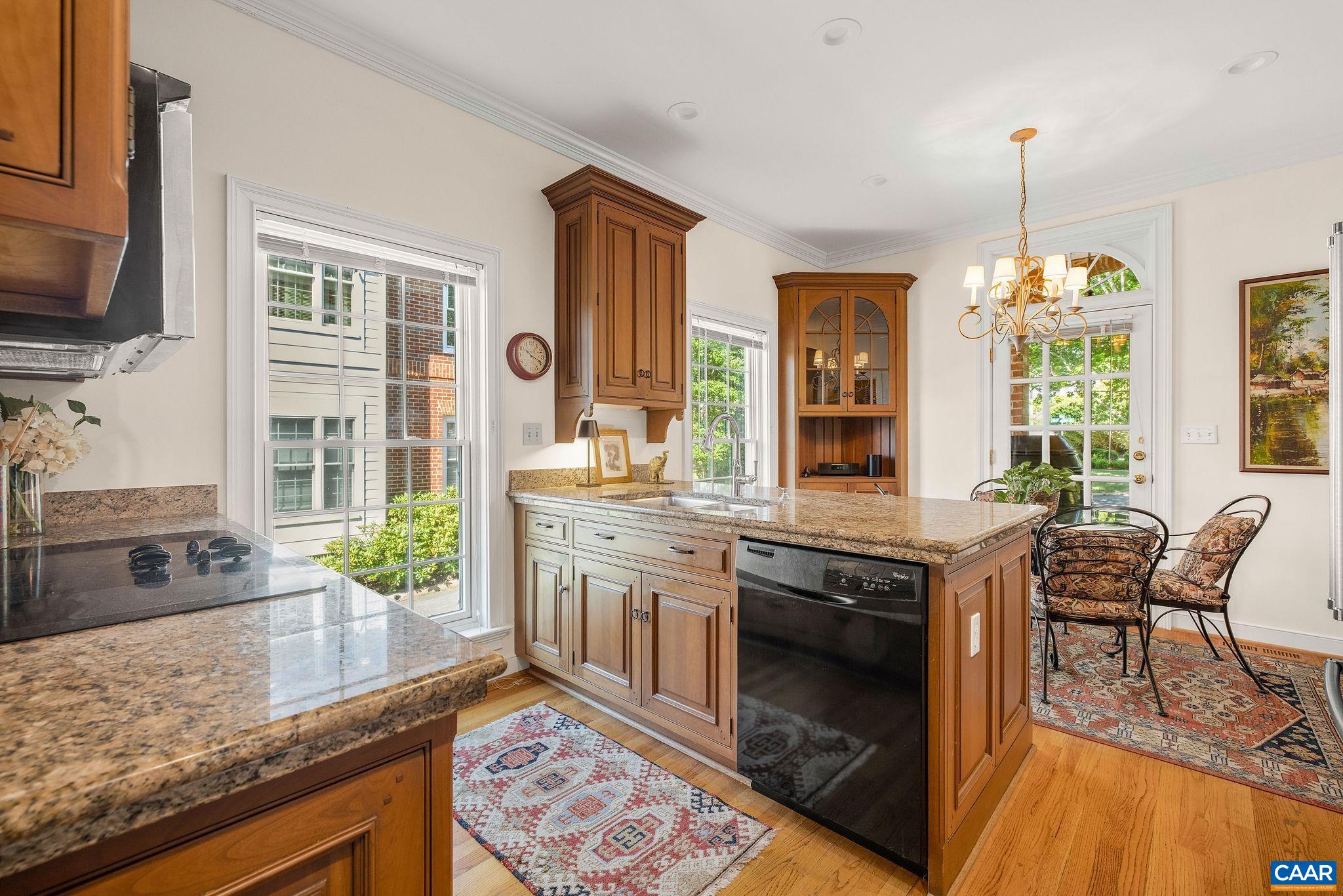 512 WORTHINGTON DR, CHARLOTTESVILLE, Virginia 22903, 2 Bedrooms Bedrooms, ,2 BathroomsBathrooms,Residential,512 WORTHINGTON DR,680810 MLS # 680810