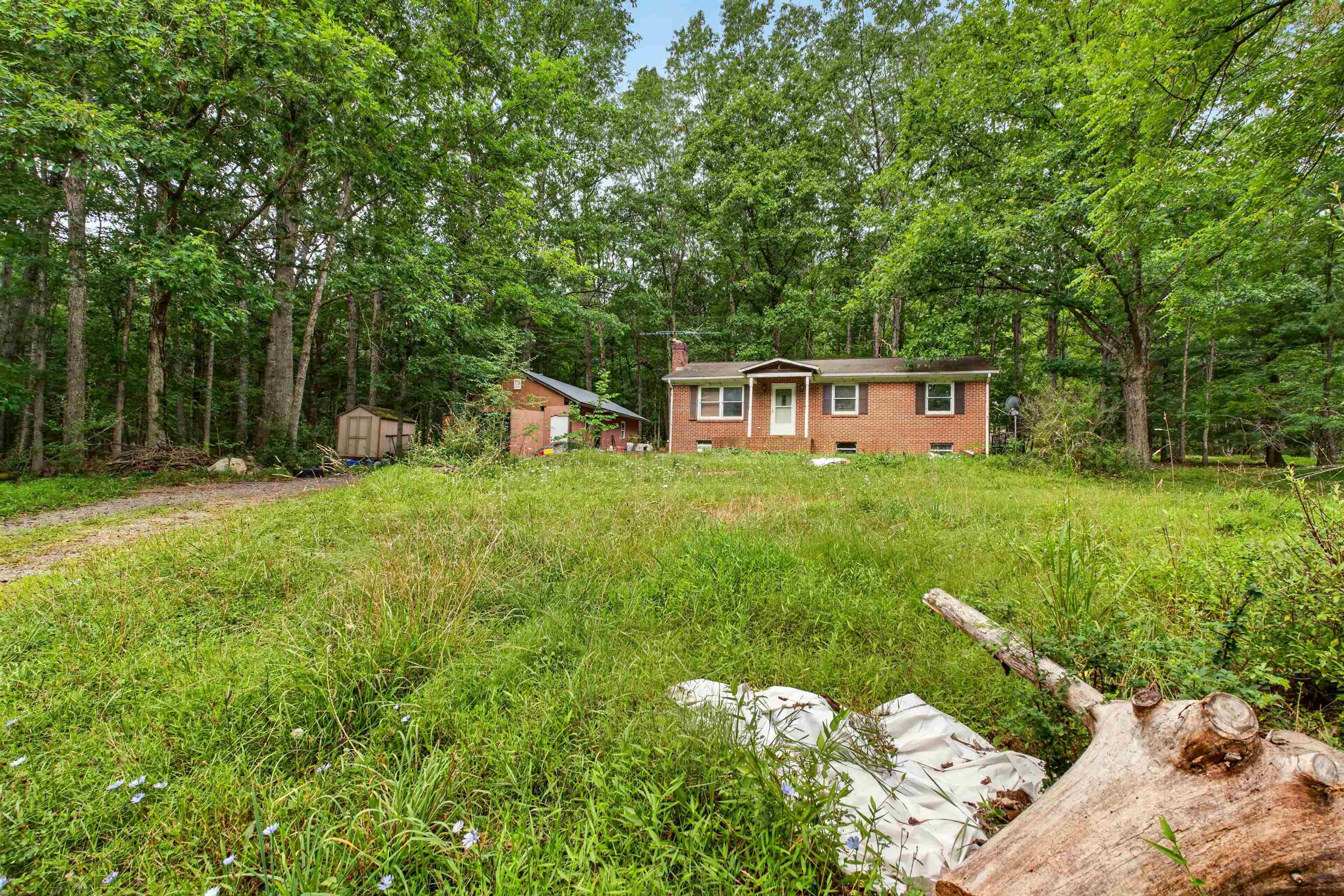 26 CHRISTIAN LN, SWOOPE, Virginia 24479, 3 Bedrooms Bedrooms, ,1 BathroomBathrooms,Residential,26 CHRISTIAN LN,680811 MLS # 680811 26 CHRISTIAN LN, SWOOPE, Virginia 24479, 3 Bedrooms Bedrooms, ,1 BathroomBathrooms,Residential,26 CHRISTIAN LN,680811 MLS # 680811