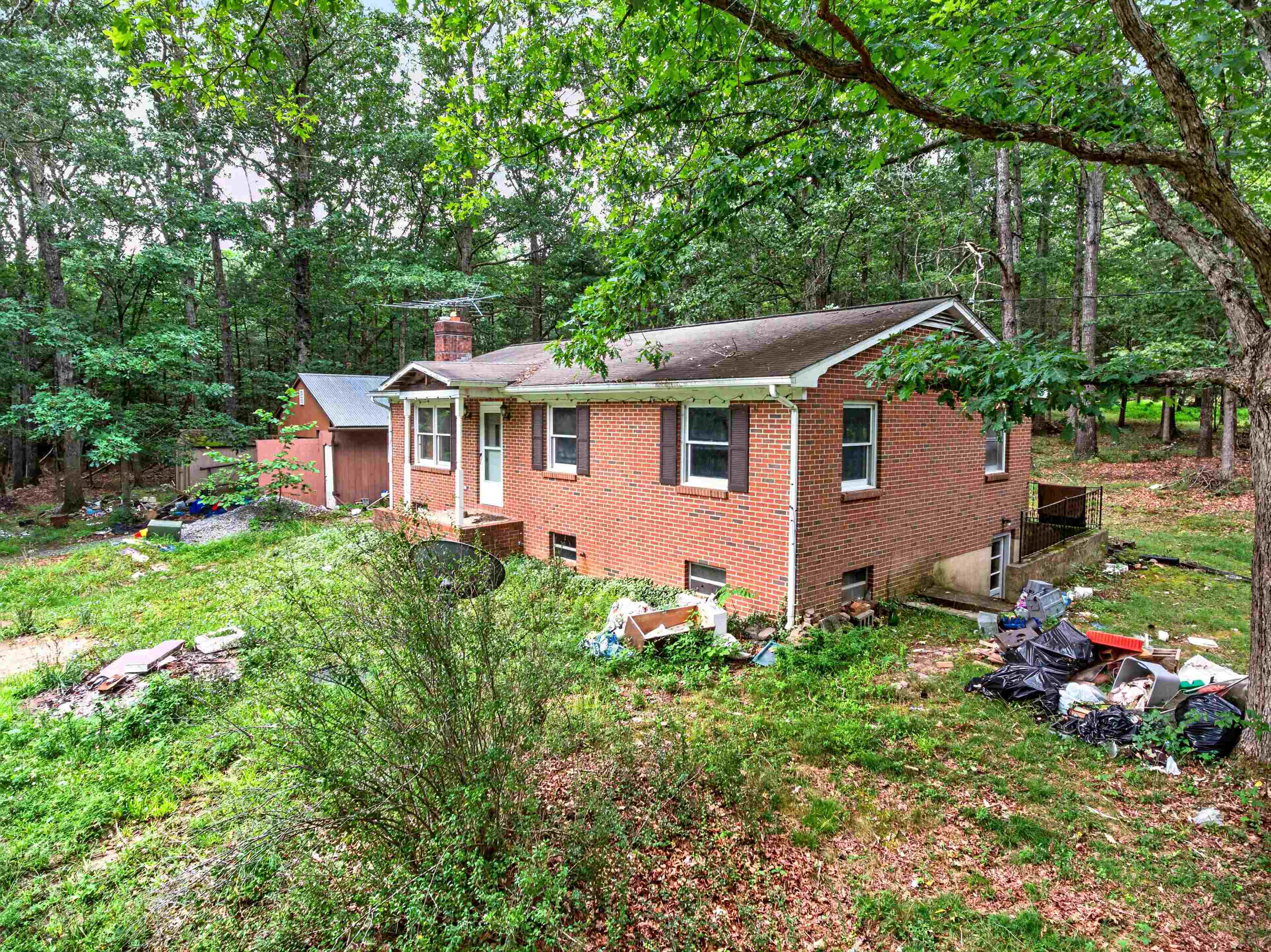 26 CHRISTIAN LN, SWOOPE, Virginia 24479, 3 Bedrooms Bedrooms, ,1 BathroomBathrooms,Residential,26 CHRISTIAN LN,680811 MLS # 680811 26 CHRISTIAN LN, SWOOPE, Virginia 24479, 3 Bedrooms Bedrooms, ,1 BathroomBathrooms,Residential,26 CHRISTIAN LN,680811 MLS # 680811