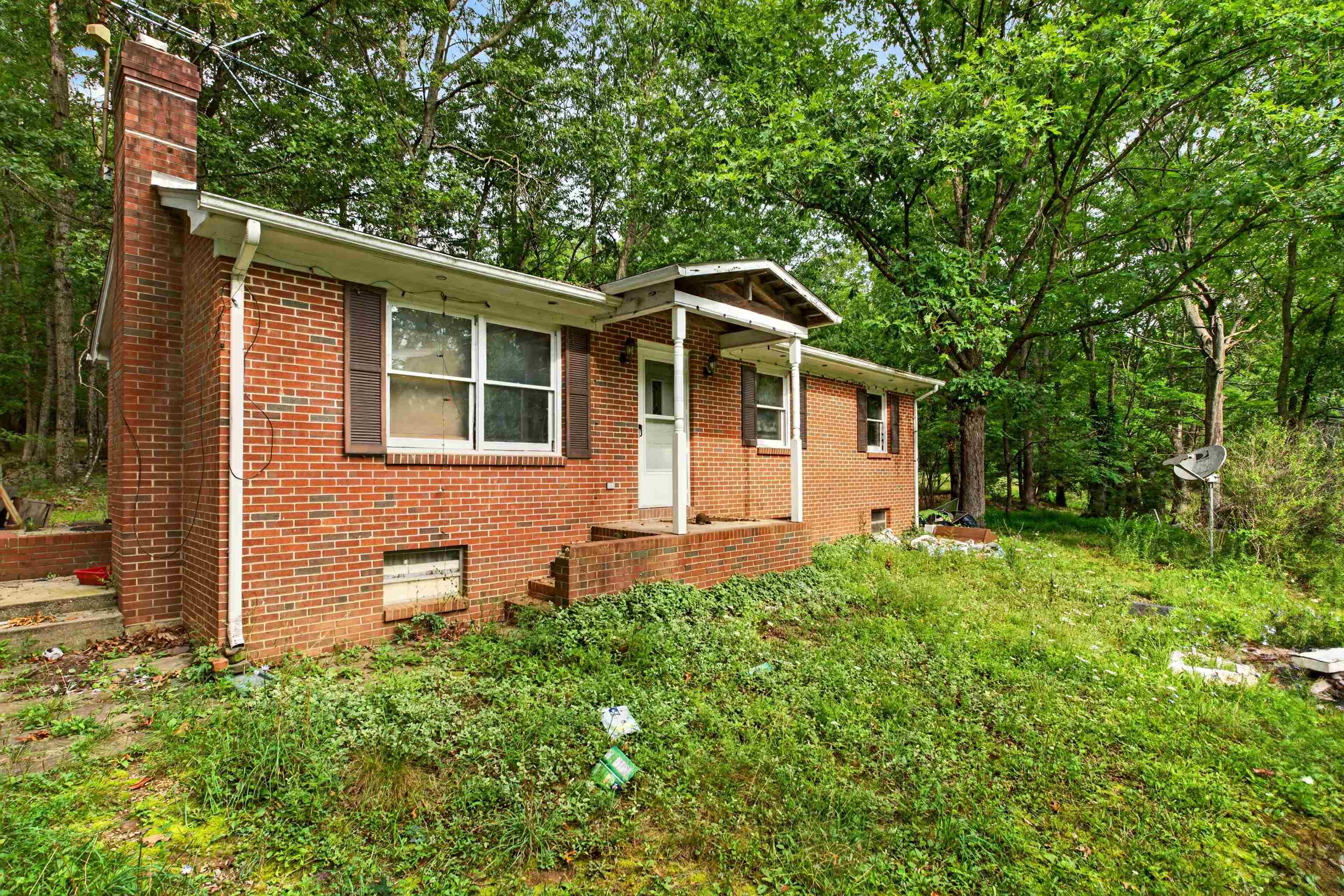 26 CHRISTIAN LN, SWOOPE, Virginia 24479, 3 Bedrooms Bedrooms, ,1 BathroomBathrooms,Residential,26 CHRISTIAN LN,680811 MLS # 680811 26 CHRISTIAN LN, SWOOPE, Virginia 24479, 3 Bedrooms Bedrooms, ,1 BathroomBathrooms,Residential,26 CHRISTIAN LN,680811 MLS # 680811