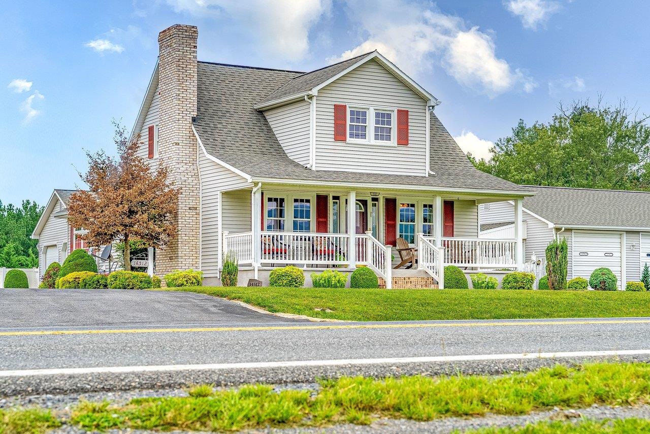 14512 S EAST SIDE HWY, GROTTOES, Virginia 24441, 4 Bedrooms Bedrooms, ,3 BathroomsBathrooms,Residential,14512 S EAST SIDE HWY,680817 MLS # 680817 14512 S EAST SIDE HWY, GROTTOES, Virginia 24441, 4 Bedrooms Bedrooms, ,3 BathroomsBathrooms,Residential,14512 S EAST SIDE HWY,680817 MLS # 680817