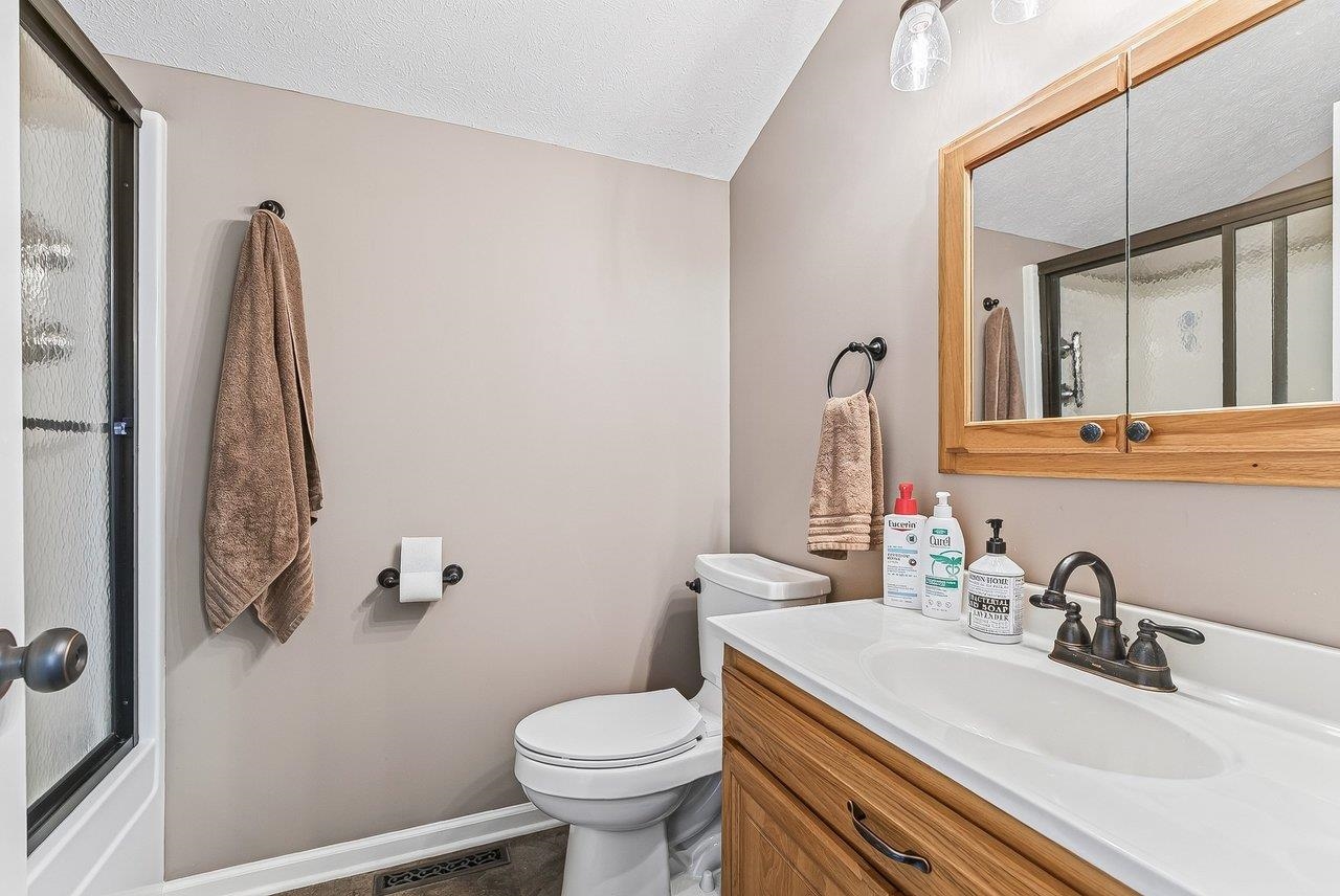 14512 S EAST SIDE HWY, GROTTOES, Virginia 24441, 4 Bedrooms Bedrooms, ,3 BathroomsBathrooms,Residential,14512 S EAST SIDE HWY,680817 MLS # 680817 14512 S EAST SIDE HWY, GROTTOES, Virginia 24441, 4 Bedrooms Bedrooms, ,3 BathroomsBathrooms,Residential,14512 S EAST SIDE HWY,680817 MLS # 680817
