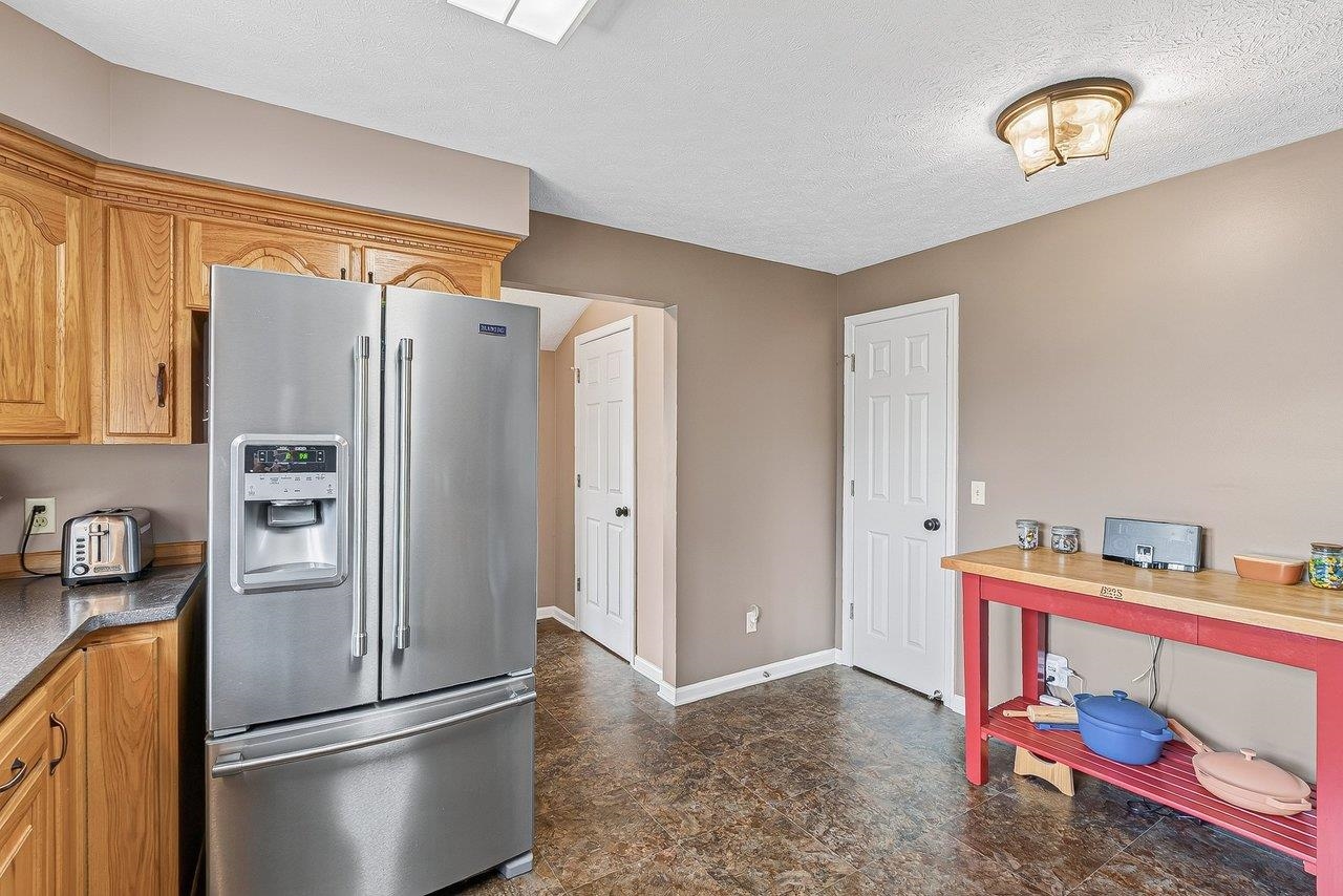 14512 S EAST SIDE HWY, GROTTOES, Virginia 24441, 4 Bedrooms Bedrooms, ,3 BathroomsBathrooms,Residential,14512 S EAST SIDE HWY,680817 MLS # 680817 14512 S EAST SIDE HWY, GROTTOES, Virginia 24441, 4 Bedrooms Bedrooms, ,3 BathroomsBathrooms,Residential,14512 S EAST SIDE HWY,680817 MLS # 680817