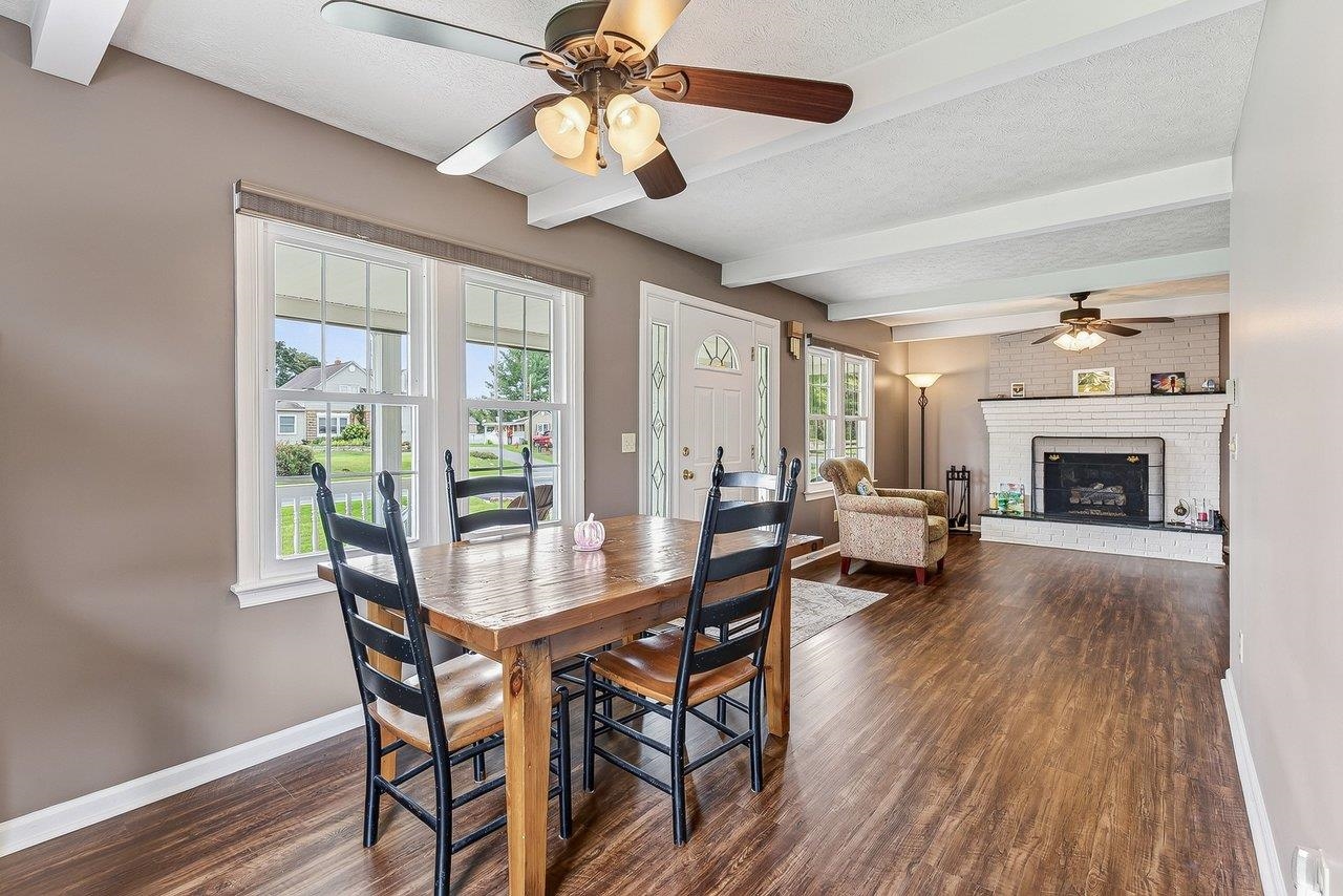 14512 S EAST SIDE HWY, GROTTOES, Virginia 24441, 4 Bedrooms Bedrooms, ,3 BathroomsBathrooms,Residential,14512 S EAST SIDE HWY,680817 MLS # 680817 14512 S EAST SIDE HWY, GROTTOES, Virginia 24441, 4 Bedrooms Bedrooms, ,3 BathroomsBathrooms,Residential,14512 S EAST SIDE HWY,680817 MLS # 680817