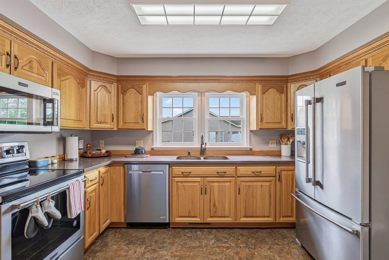 14512 S EAST SIDE HWY, GROTTOES, Virginia 24441, 4 Bedrooms Bedrooms, ,3 BathroomsBathrooms,Residential,14512 S EAST SIDE HWY,680817 MLS # 680817 14512 S EAST SIDE HWY, GROTTOES, Virginia 24441, 4 Bedrooms Bedrooms, ,3 BathroomsBathrooms,Residential,14512 S EAST SIDE HWY,680817 MLS # 680817