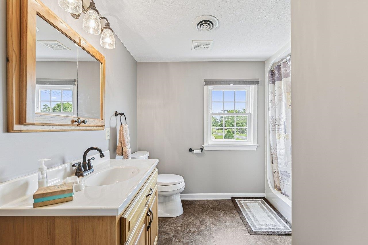 14512 S EAST SIDE HWY, GROTTOES, Virginia 24441, 4 Bedrooms Bedrooms, ,3 BathroomsBathrooms,Residential,14512 S EAST SIDE HWY,680817 MLS # 680817 14512 S EAST SIDE HWY, GROTTOES, Virginia 24441, 4 Bedrooms Bedrooms, ,3 BathroomsBathrooms,Residential,14512 S EAST SIDE HWY,680817 MLS # 680817