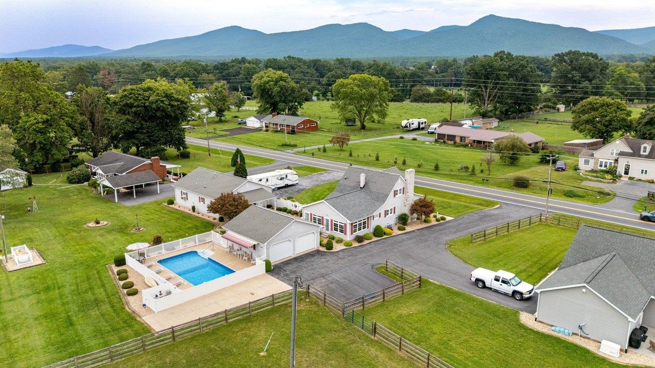 14512 S EAST SIDE HWY, GROTTOES, Virginia 24441, 4 Bedrooms Bedrooms, ,3 BathroomsBathrooms,Residential,14512 S EAST SIDE HWY,680817 MLS # 680817 14512 S EAST SIDE HWY, GROTTOES, Virginia 24441, 4 Bedrooms Bedrooms, ,3 BathroomsBathrooms,Residential,14512 S EAST SIDE HWY,680817 MLS # 680817