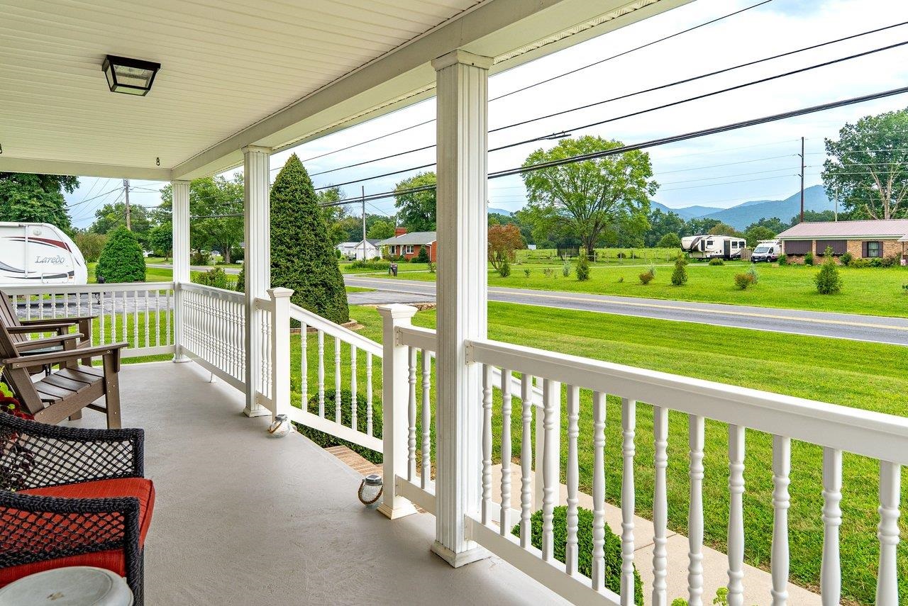 14512 S EAST SIDE HWY, GROTTOES, Virginia 24441, 4 Bedrooms Bedrooms, ,3 BathroomsBathrooms,Residential,14512 S EAST SIDE HWY,680817 MLS # 680817 14512 S EAST SIDE HWY, GROTTOES, Virginia 24441, 4 Bedrooms Bedrooms, ,3 BathroomsBathrooms,Residential,14512 S EAST SIDE HWY,680817 MLS # 680817