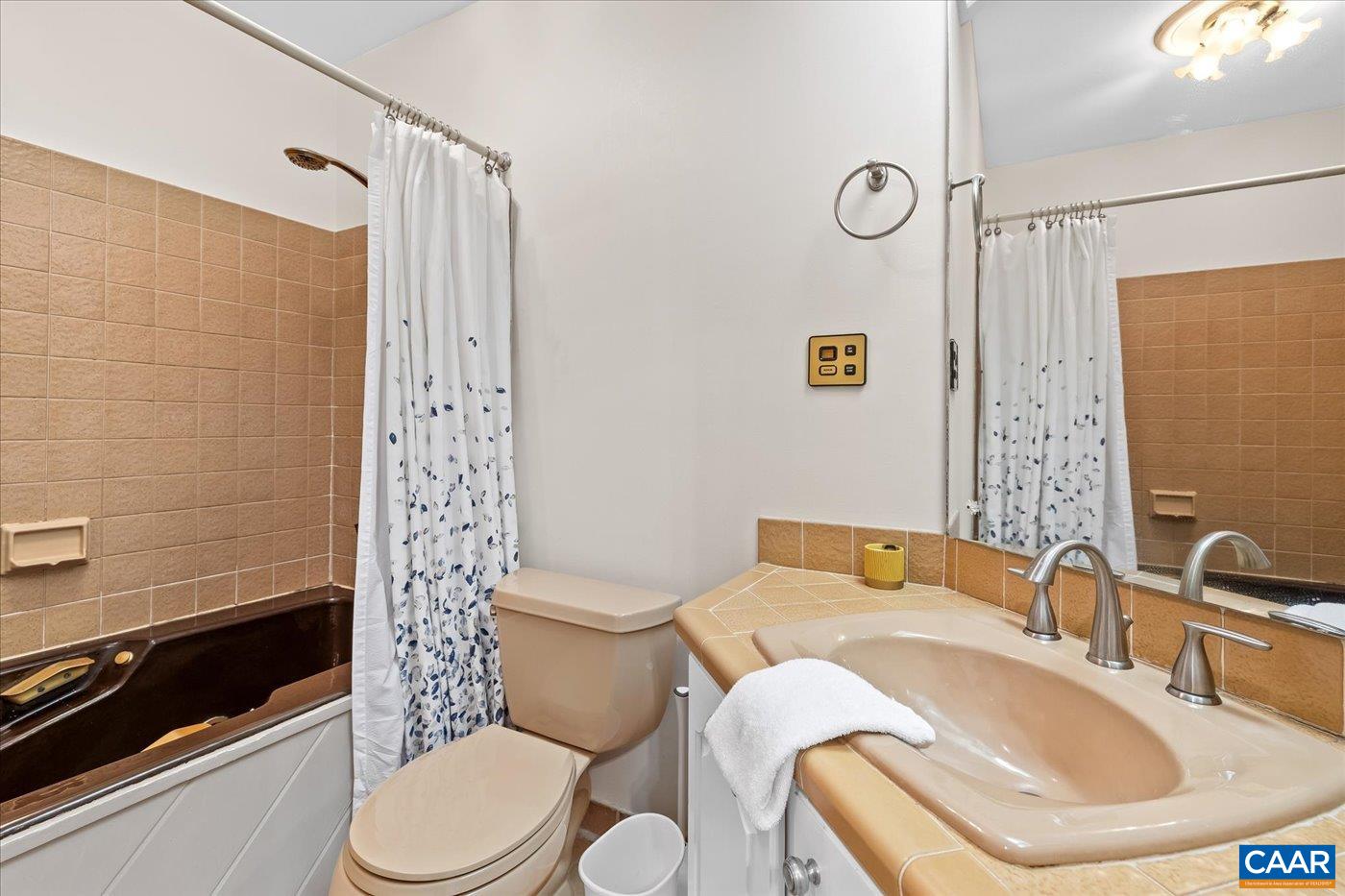 905 DIAMOND HILL CONDOS, WINTERGREEN, Virginia 22967, 1 Bedroom Bedrooms, ,1 BathroomBathrooms,Residential,905 DIAMOND HILL CONDOS,677733 MLS # 677733
