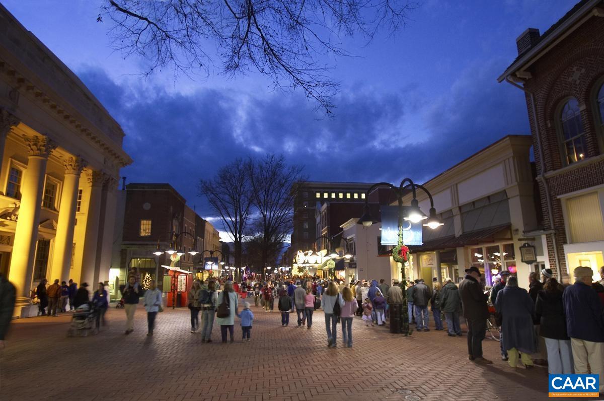 Pedestrian Walk Downtown Charlottesville Pedestrian Walk Downtown Charlottesville