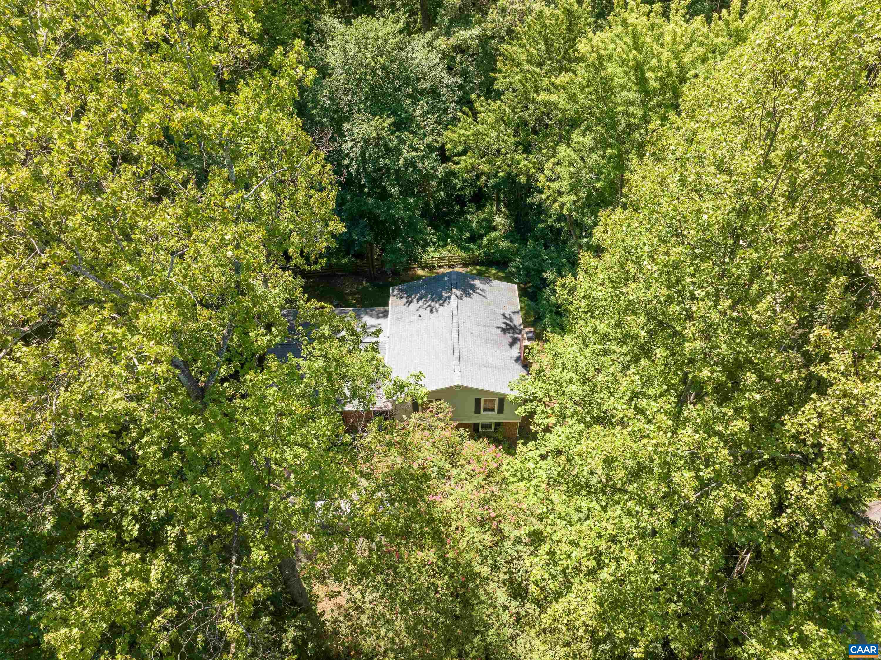 98 OAK FOREST CIR, CHARLOTTESVILLE, Virginia 22901, 4 Bedrooms Bedrooms, ,3 BathroomsBathrooms,Residential,PRIVACY-City Convenience!,98 OAK FOREST CIR,679337 MLS # 679337 98 OAK FOREST CIR, CHARLOTTESVILLE, Virginia 22901, 4 Bedrooms Bedrooms, ,3 BathroomsBathrooms,Residential,PRIVACY-City Convenience!,98 OAK FOREST CIR,679337 MLS # 679337