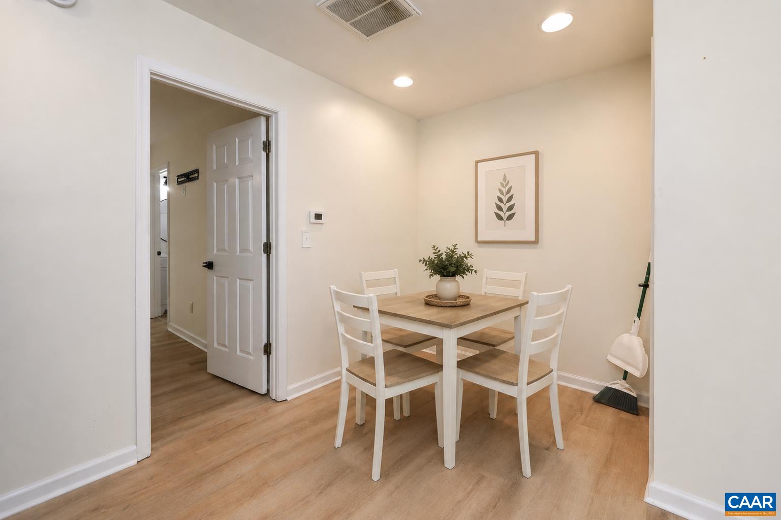 117 WATERBURY CT, CHARLOTTESVILLE, Virginia 22902, 3 Bedrooms Bedrooms, ,2 BathroomsBathrooms,Residential,117 WATERBURY CT,680210 MLS # 680210