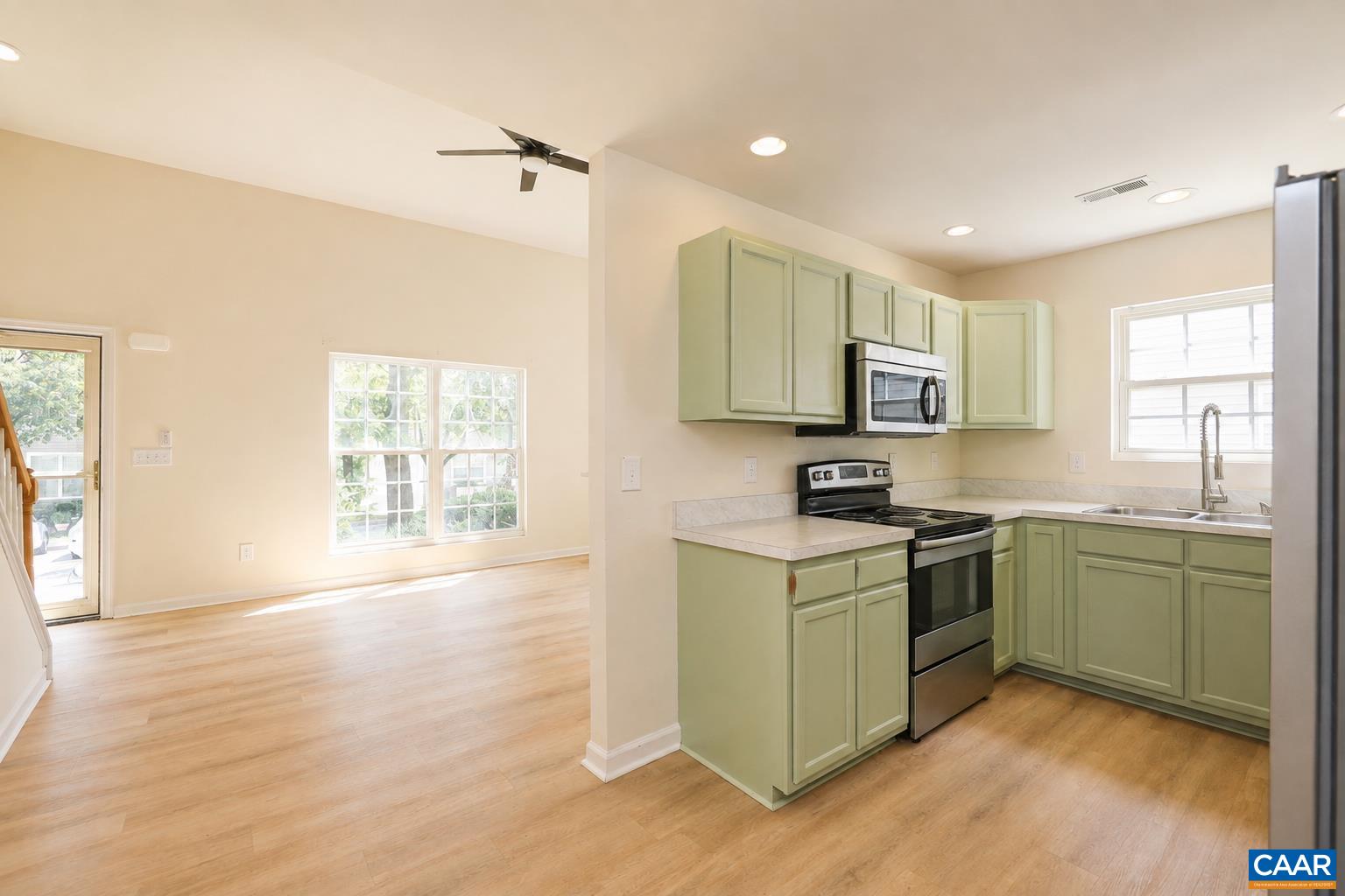 117 WATERBURY CT, CHARLOTTESVILLE, Virginia 22902, 3 Bedrooms Bedrooms, ,2 BathroomsBathrooms,Residential,117 WATERBURY CT,680210 MLS # 680210