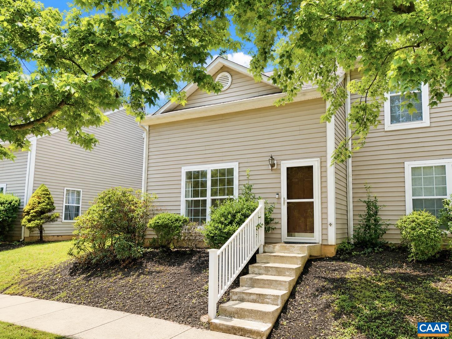 117 WATERBURY CT, CHARLOTTESVILLE, Virginia 22902, 3 Bedrooms Bedrooms, ,2 BathroomsBathrooms,Residential,117 WATERBURY CT,680210 MLS # 680210