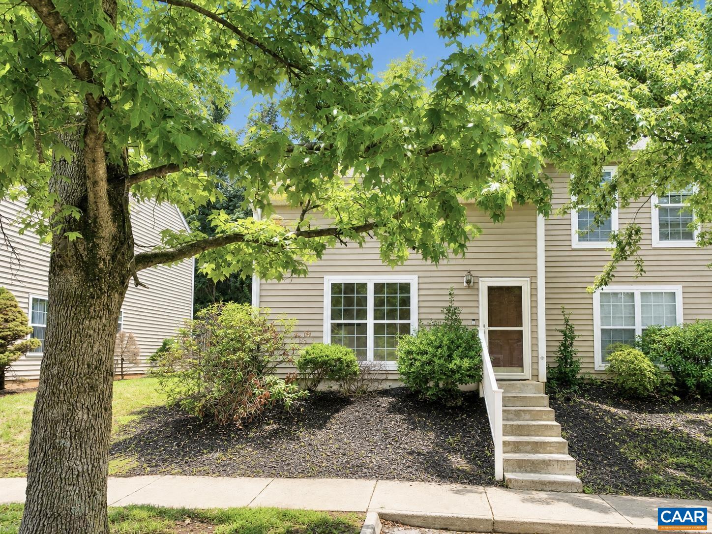 117 WATERBURY CT, CHARLOTTESVILLE, Virginia 22902, 3 Bedrooms Bedrooms, ,2 BathroomsBathrooms,Residential,117 WATERBURY CT,680210 MLS # 680210