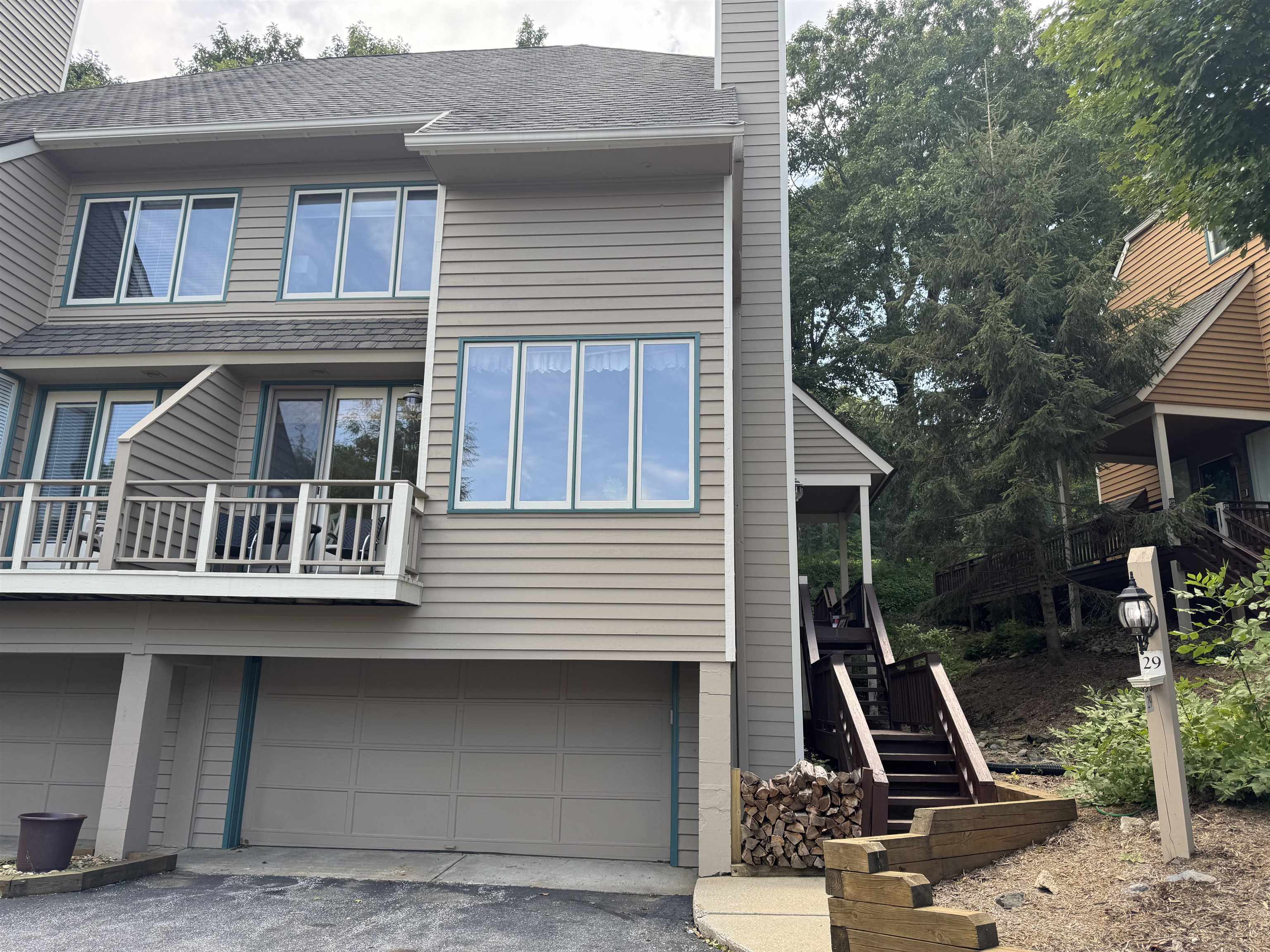 29 BRIARWOOD LN, WINTERGREEN RESORT, Virginia 22967, 4 Bedrooms Bedrooms, ,3 BathroomsBathrooms,Residential,29 BRIARWOOD LN,680564 MLS # 680564