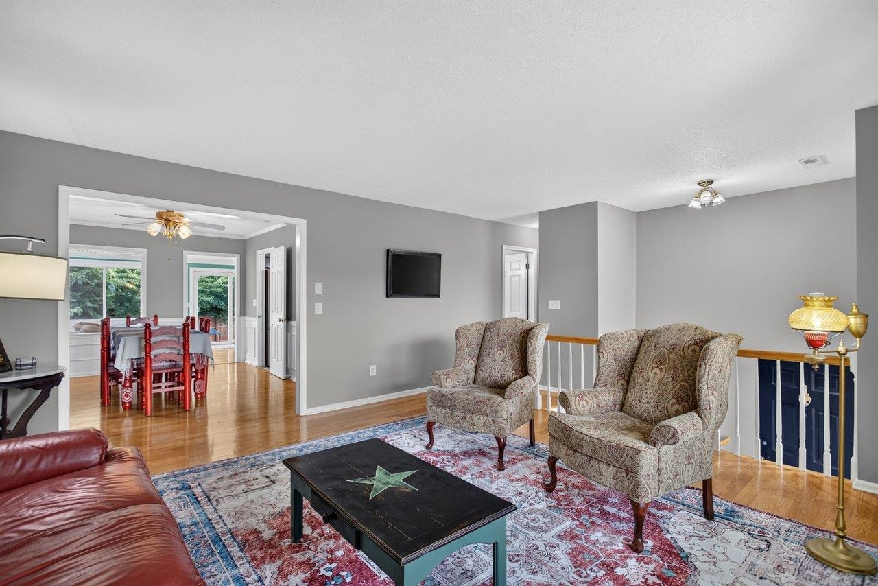 331 MYERS AVE, HARRISONBURG, Virginia 22801, 5 Bedrooms Bedrooms, ,3 BathroomsBathrooms,Residential,331 MYERS AVE,680816 MLS # 680816 331 MYERS AVE, HARRISONBURG, Virginia 22801, 5 Bedrooms Bedrooms, ,3 BathroomsBathrooms,Residential,331 MYERS AVE,680816 MLS # 680816