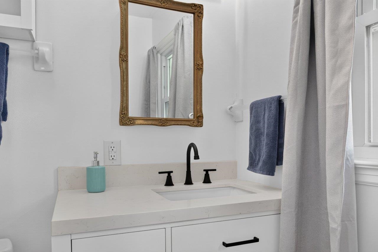 331 MYERS AVE, HARRISONBURG, Virginia 22801, 5 Bedrooms Bedrooms, ,3 BathroomsBathrooms,Residential,331 MYERS AVE,680816 MLS # 680816 331 MYERS AVE, HARRISONBURG, Virginia 22801, 5 Bedrooms Bedrooms, ,3 BathroomsBathrooms,Residential,331 MYERS AVE,680816 MLS # 680816