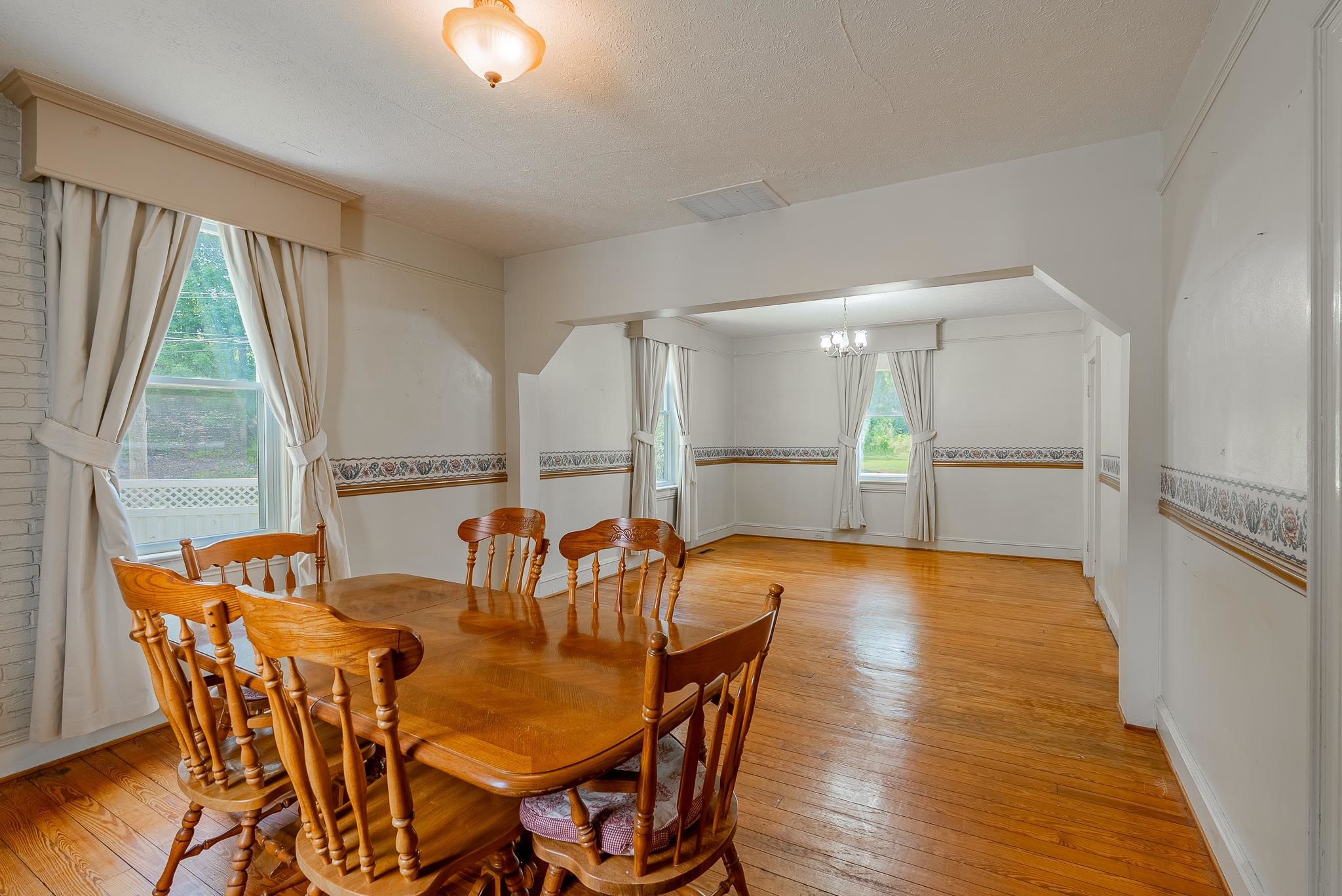 409 8TH ST, WAYNESBORO, Virginia 22980, 4 Bedrooms Bedrooms, ,2 BathroomsBathrooms,Residential,409 8TH ST,680819 MLS # 680819