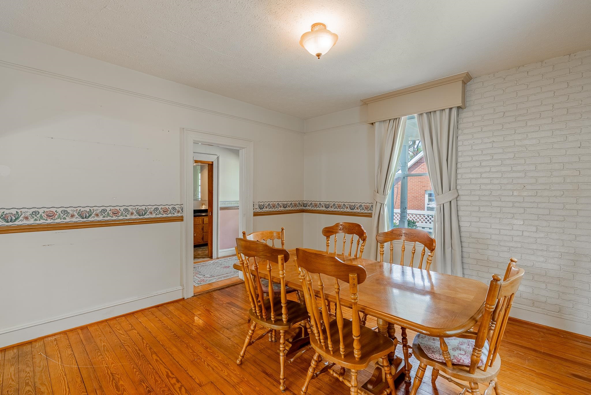 409 8TH ST, WAYNESBORO, Virginia 22980, 4 Bedrooms Bedrooms, ,2 BathroomsBathrooms,Residential,409 8TH ST,680819 MLS # 680819