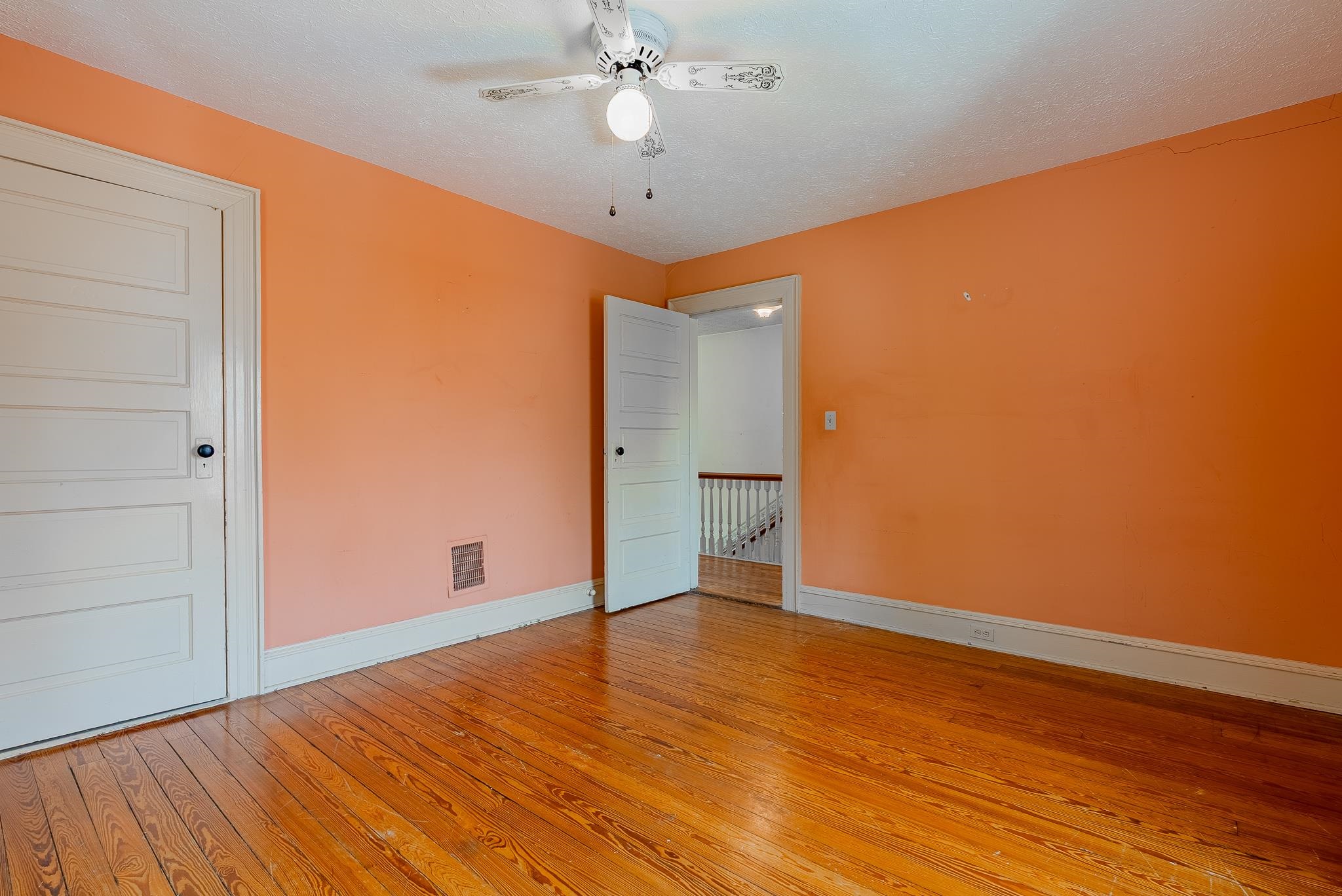 409 8TH ST, WAYNESBORO, Virginia 22980, 4 Bedrooms Bedrooms, ,2 BathroomsBathrooms,Residential,409 8TH ST,680819 MLS # 680819