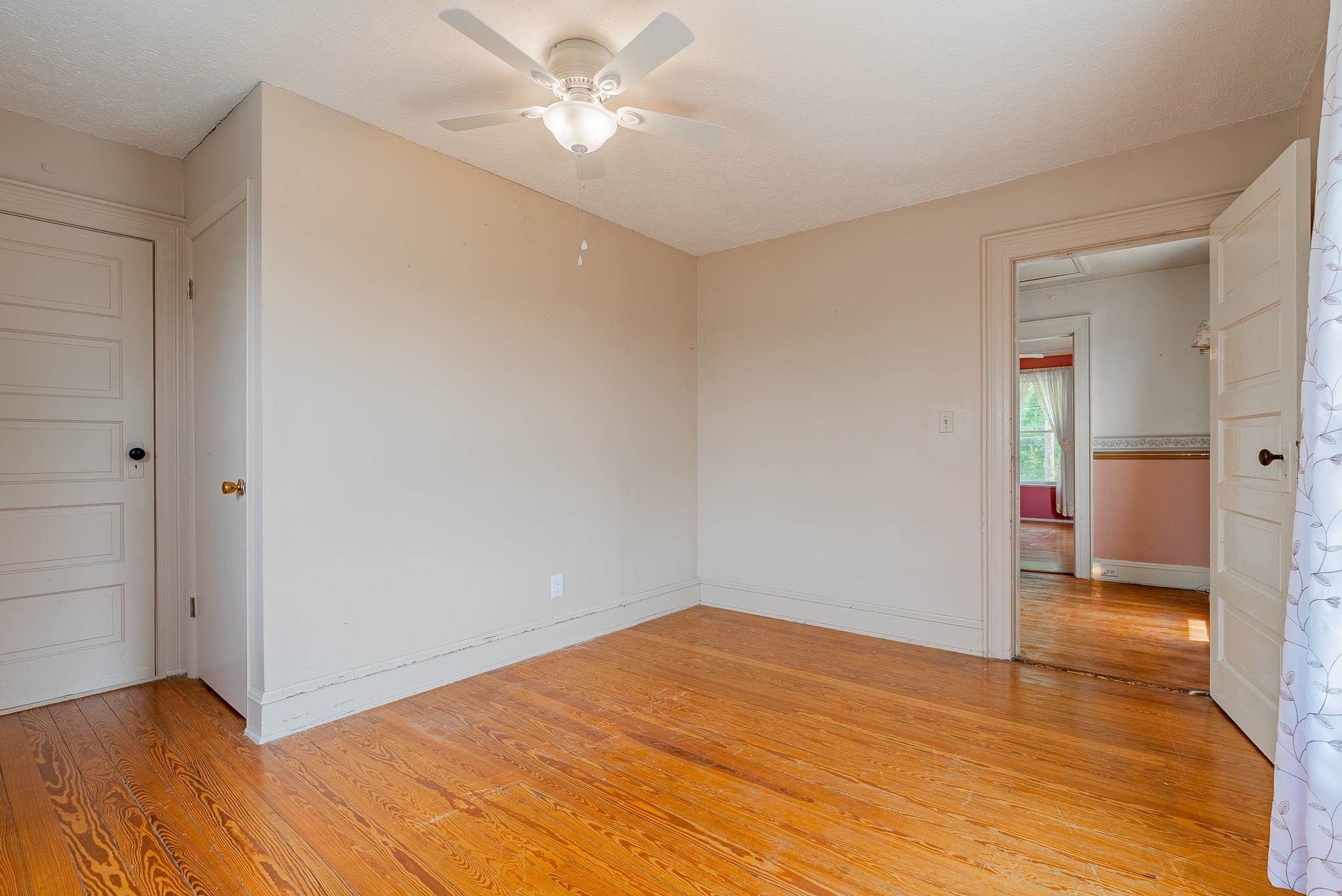 409 8TH ST, WAYNESBORO, Virginia 22980, 4 Bedrooms Bedrooms, ,2 BathroomsBathrooms,Residential,409 8TH ST,680819 MLS # 680819