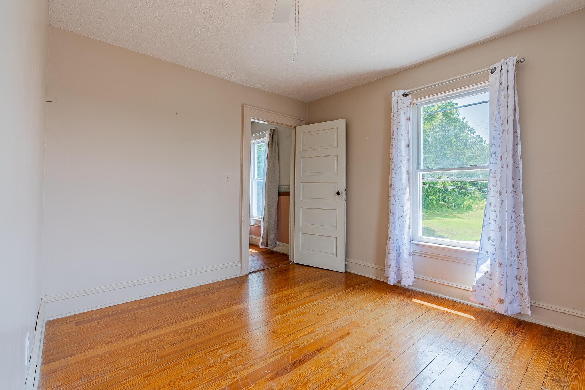 409 8TH ST, WAYNESBORO, Virginia 22980, 4 Bedrooms Bedrooms, ,2 BathroomsBathrooms,Residential,409 8TH ST,680819 MLS # 680819