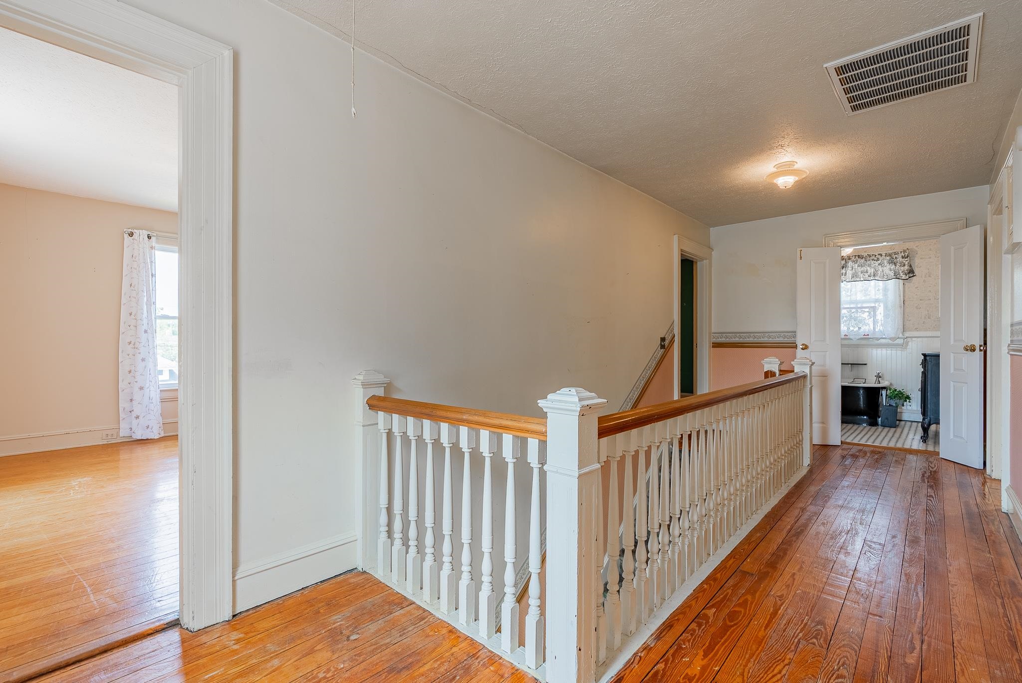 409 8TH ST, WAYNESBORO, Virginia 22980, 4 Bedrooms Bedrooms, ,2 BathroomsBathrooms,Residential,409 8TH ST,680819 MLS # 680819