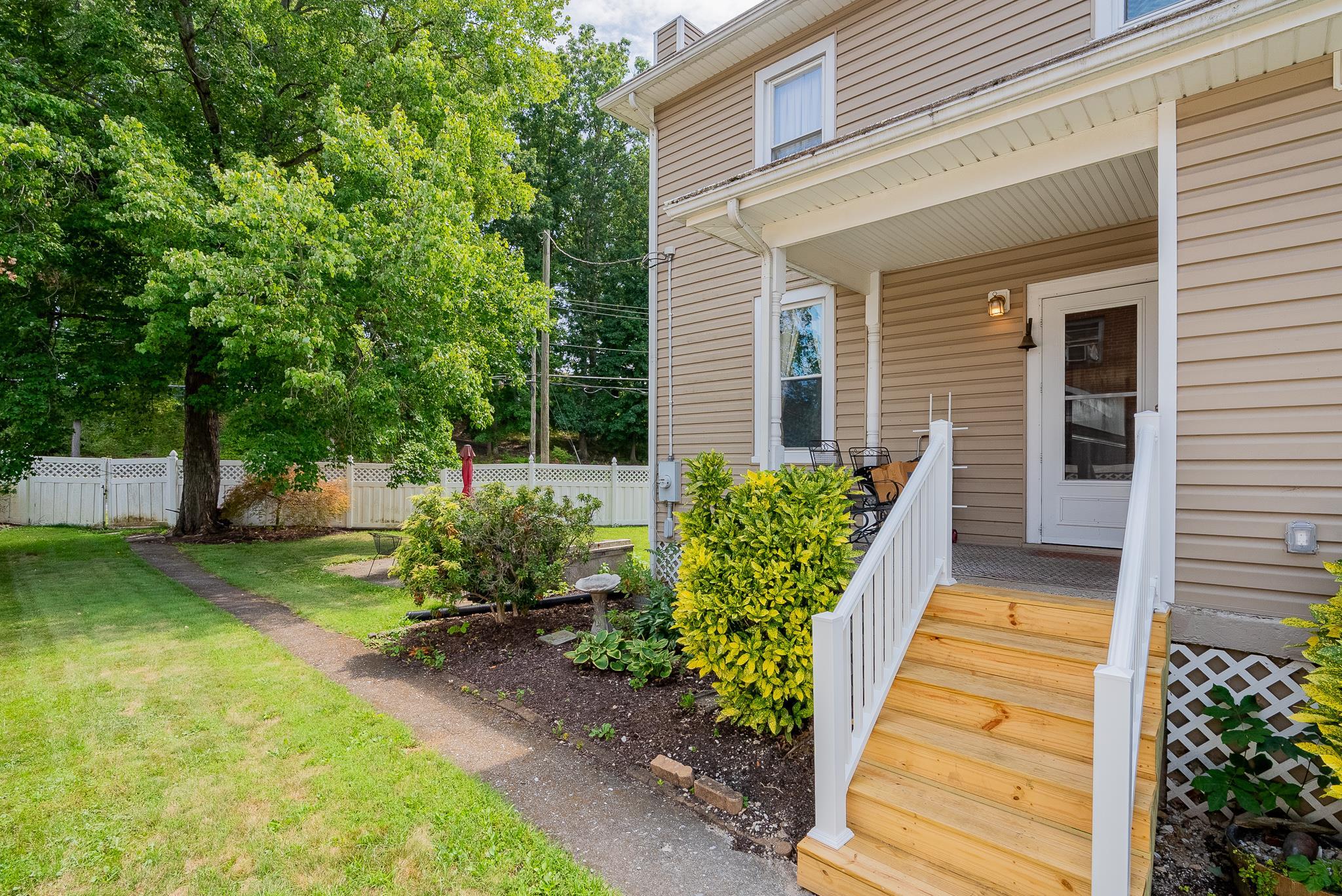 409 8TH ST, WAYNESBORO, Virginia 22980, 4 Bedrooms Bedrooms, ,2 BathroomsBathrooms,Residential,409 8TH ST,680819 MLS # 680819