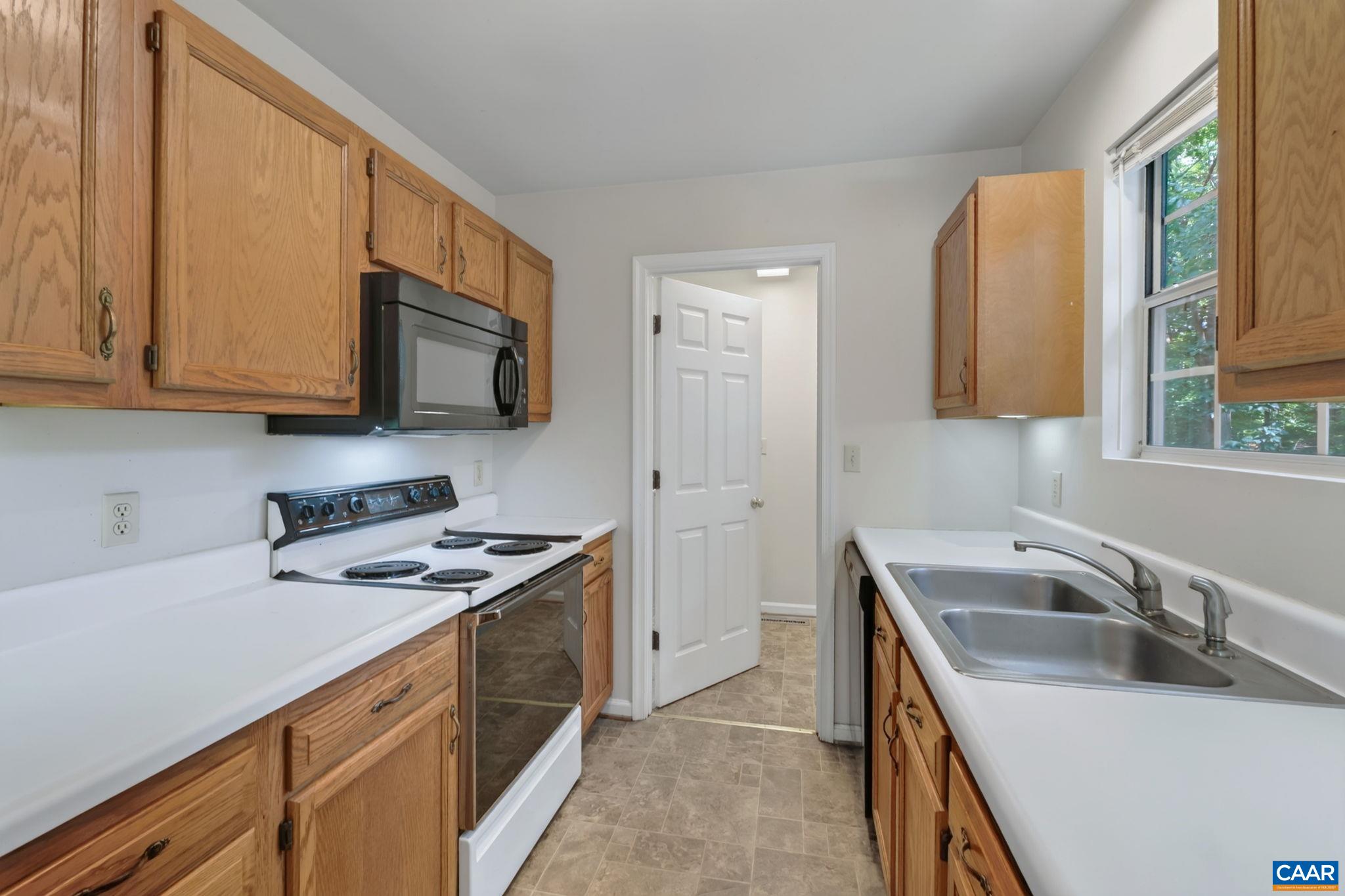 54 WOODLAWN DR, PALMYRA, Virginia 22963, 4 Bedrooms Bedrooms, ,3 BathroomsBathrooms,Residential,54 WOODLAWN DR,680821 MLS # 680821