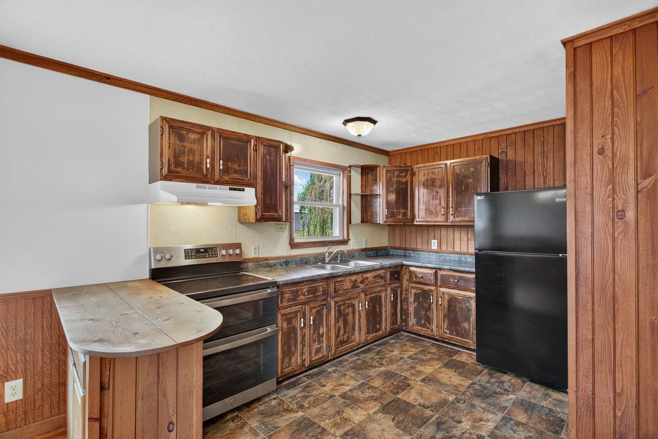 204 FOURTH ST, BROADWAY, Virginia 22815, 3 Bedrooms Bedrooms, ,1 BathroomBathrooms,Residential,204 FOURTH ST,680823 MLS # 680823
