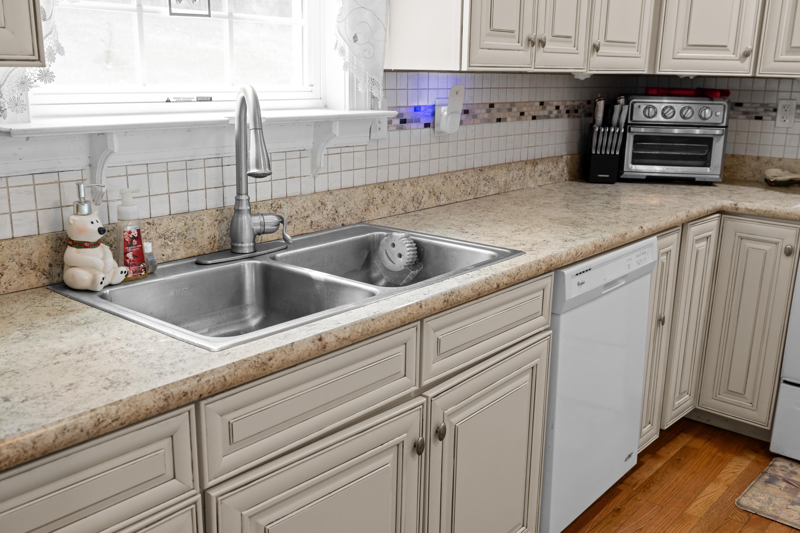 256 SKYLAR LANES WAY, WINCHESTER, Virginia 22603, 7 Bedrooms Bedrooms, ,3 BathroomsBathrooms,Residential,256 SKYLAR LANES WAY,678524 MLS # 678524 256 SKYLAR LANES WAY, WINCHESTER, Virginia 22603, 7 Bedrooms Bedrooms, ,3 BathroomsBathrooms,Residential,256 SKYLAR LANES WAY,678524 MLS # 678524
