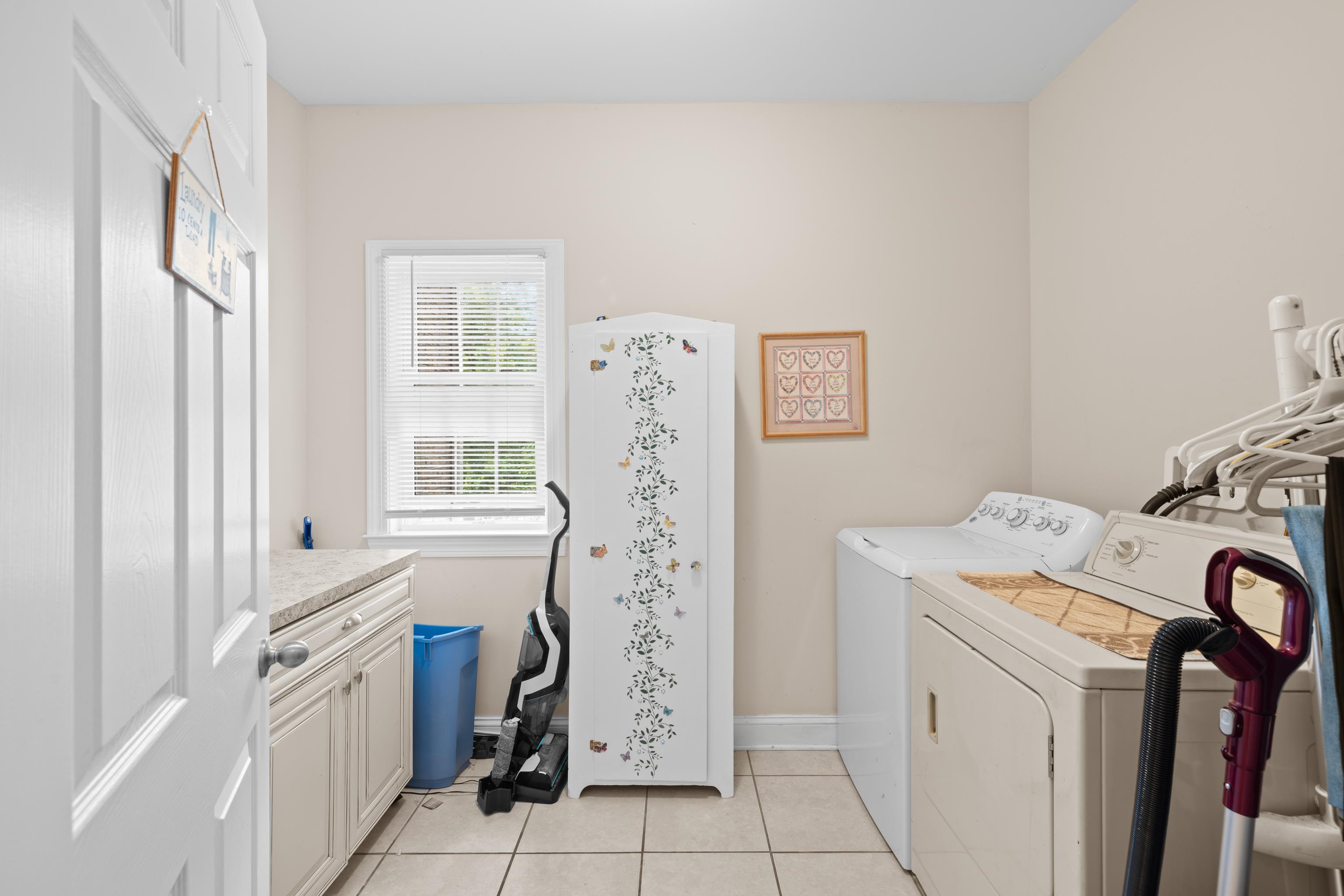 256 SKYLAR LANES WAY, WINCHESTER, Virginia 22603, 7 Bedrooms Bedrooms, ,3 BathroomsBathrooms,Residential,256 SKYLAR LANES WAY,678524 MLS # 678524 256 SKYLAR LANES WAY, WINCHESTER, Virginia 22603, 7 Bedrooms Bedrooms, ,3 BathroomsBathrooms,Residential,256 SKYLAR LANES WAY,678524 MLS # 678524